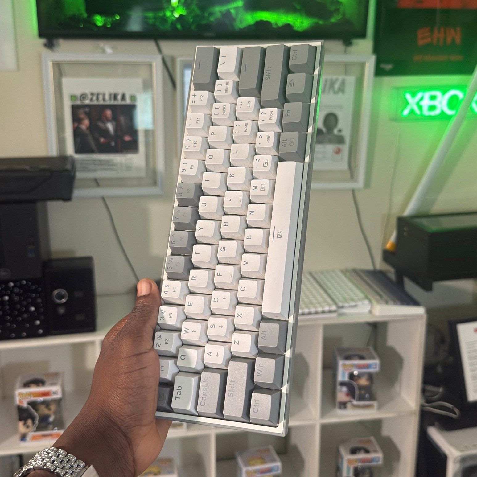 Redragon FIZZ RGB K617-RGB Wired RGB Mechanical Keyboard QWERTY Gray/White