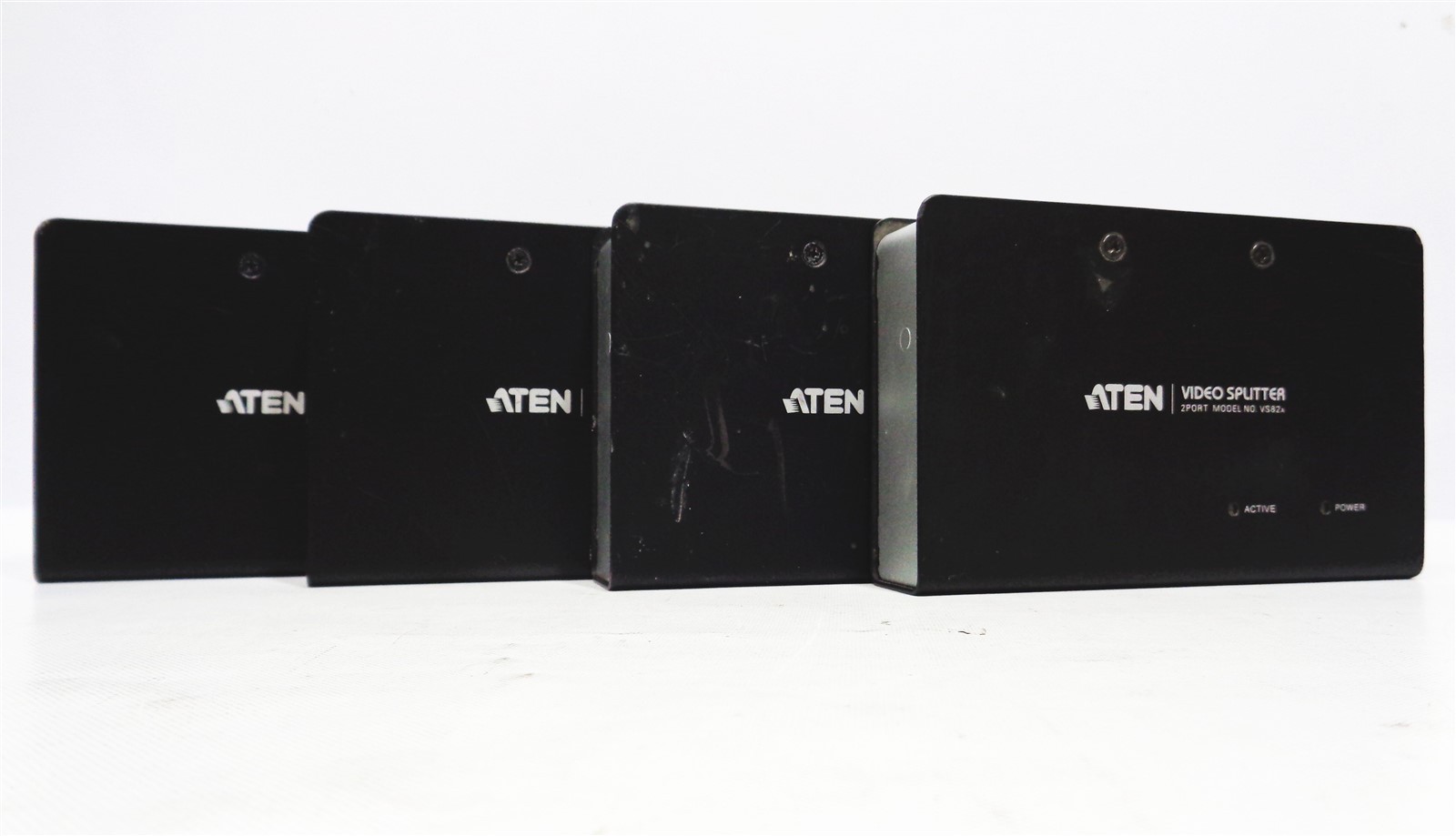 Four ATEN VS82A 2-Port 1920x1440 HD VGA Splitters ~ 250MHz ~ Black ~ Used