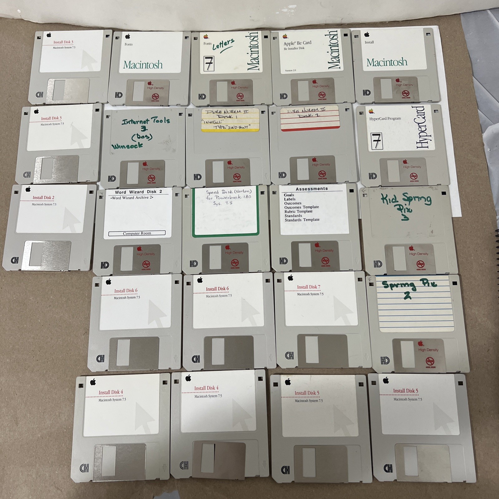 Lot of (23)Vintage Various Apple Macintosh 3.5" Floppy Disks