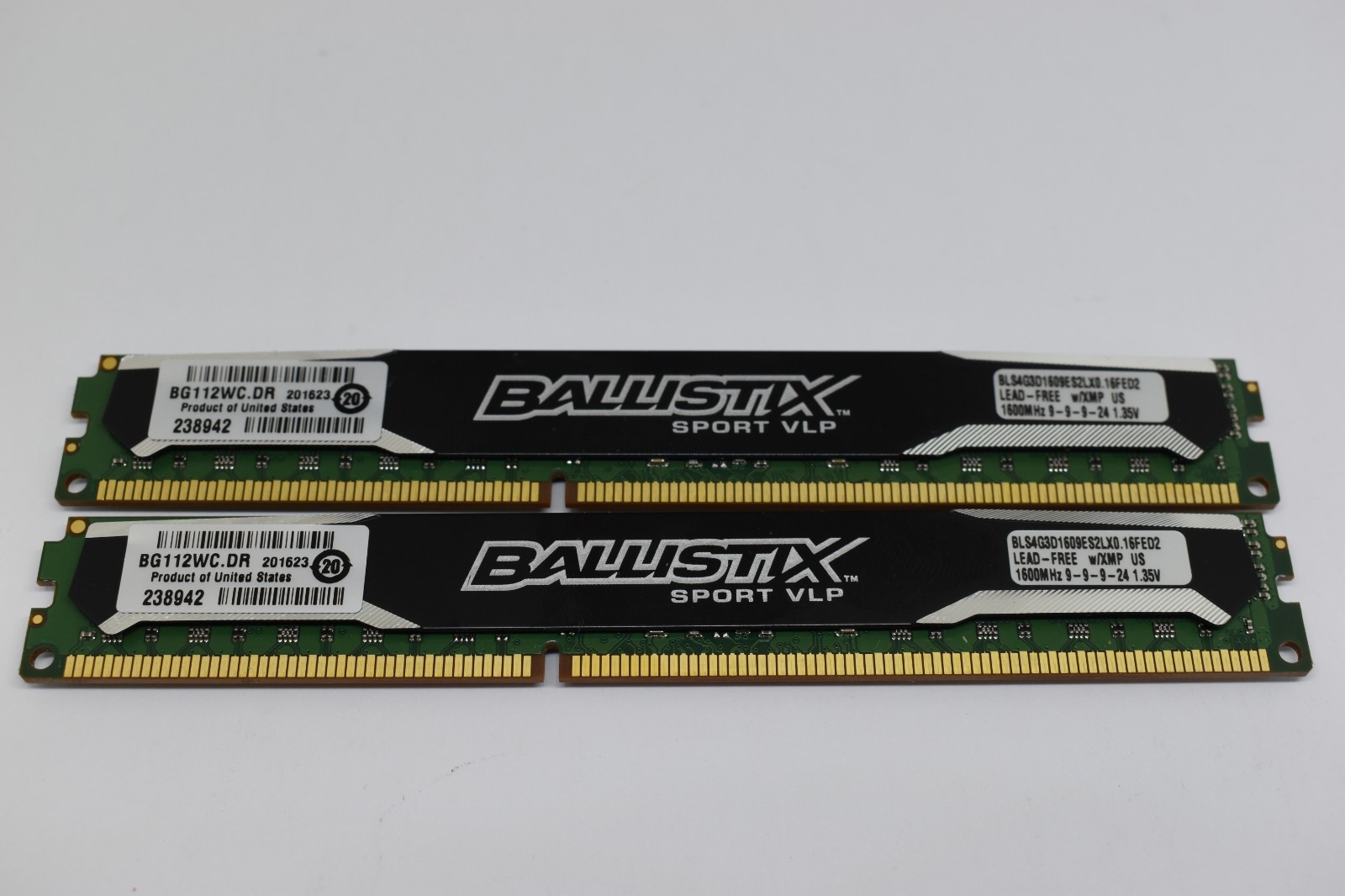 Crucial Ballistix Sport VLP 8GB (2x4GB) 1600MHz 1.35V XMP BLS4G3D1609ES2LX0