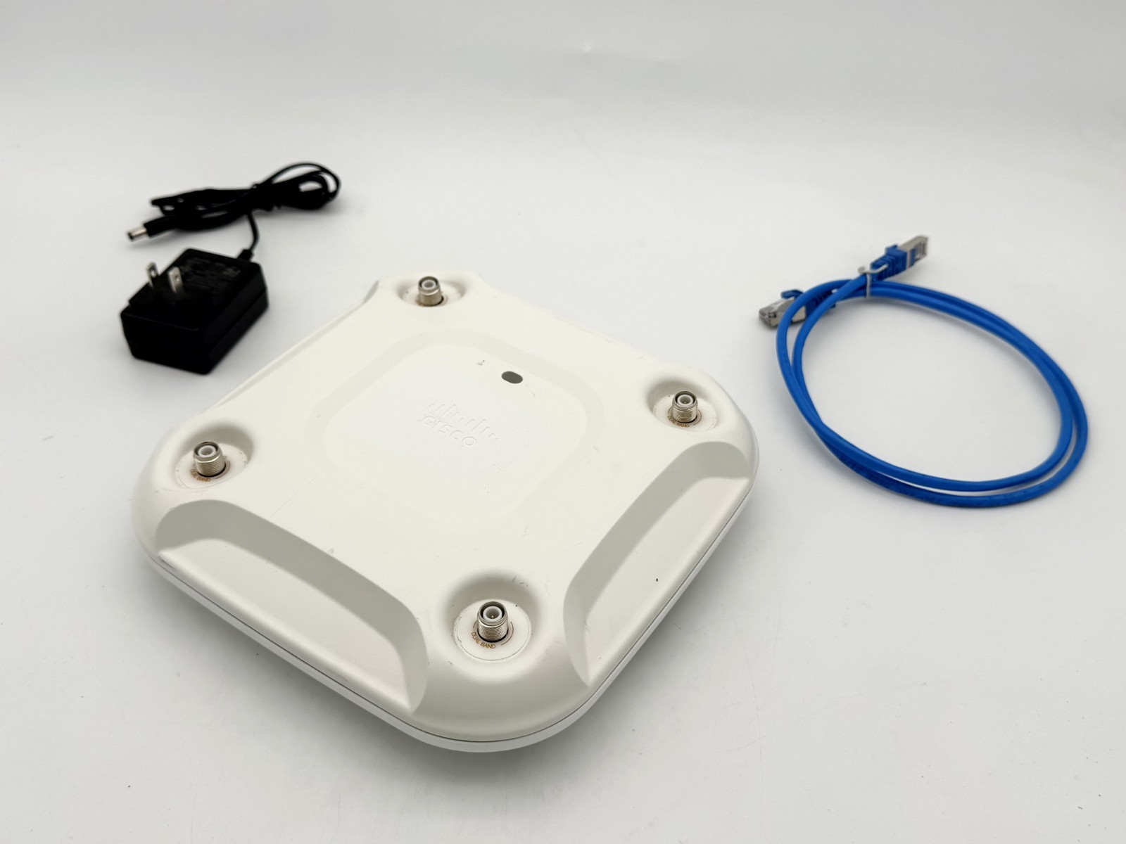 CISCO AIR-CAP3702E-A-K9 AIRONET 3702E INTEGRATED WI-FI ACCESS POINT 802.11AC