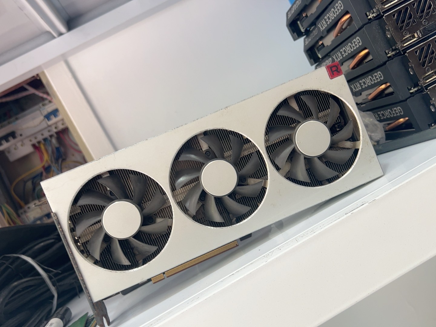 AMD Radeon VII 7 16GB Graphics Card GPU