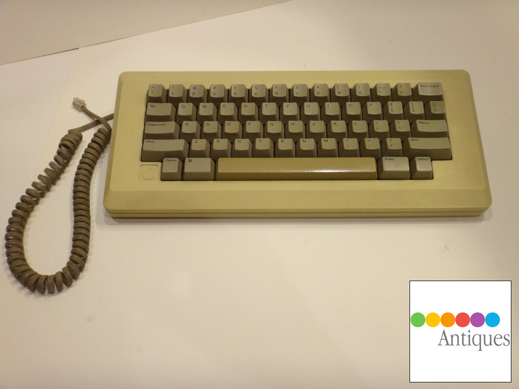 Apple Keyboard and Cable for Macintosh 128k 512k Mac Plus RARE Vintage M0110