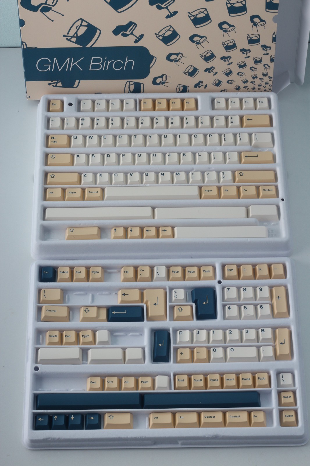 GMK Birch keycap set, Basekit + Spacebar kit Cherry MX