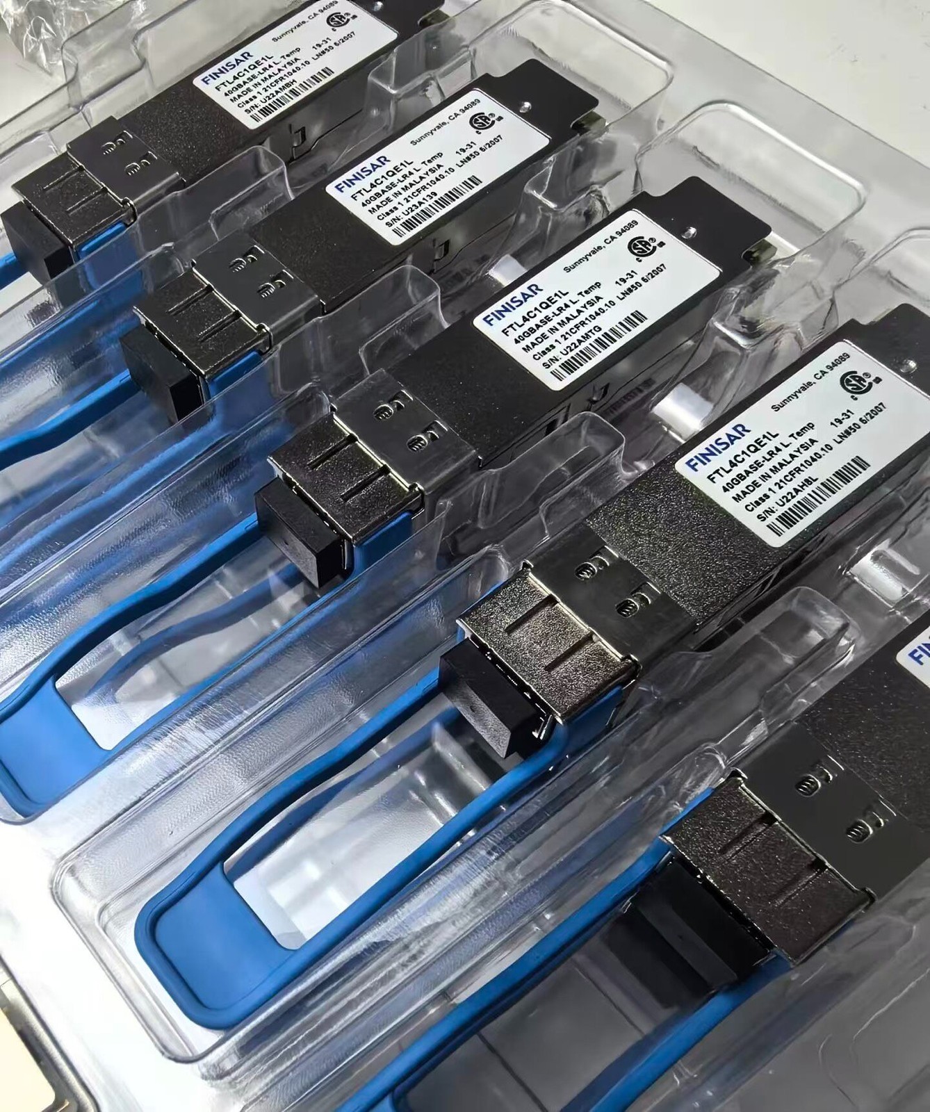 1pc FINISAR FTL4C1QE1L 40Gbase LR4 QSFP+ 10KM SMF LC Original Transceivers
