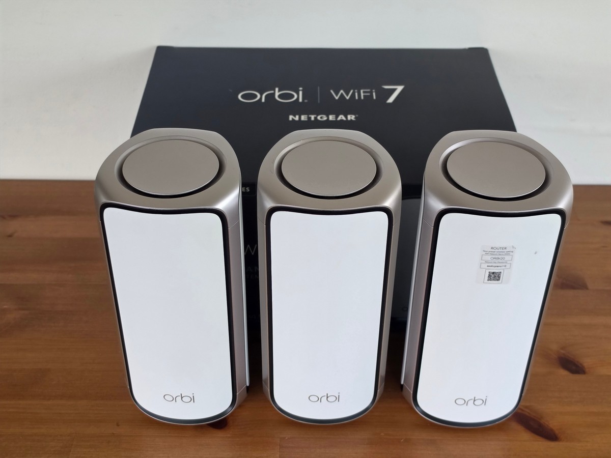 Netgear Orbi RBE973S BE27000 Mesh System Router Satellite WiFi 7 971 970 White