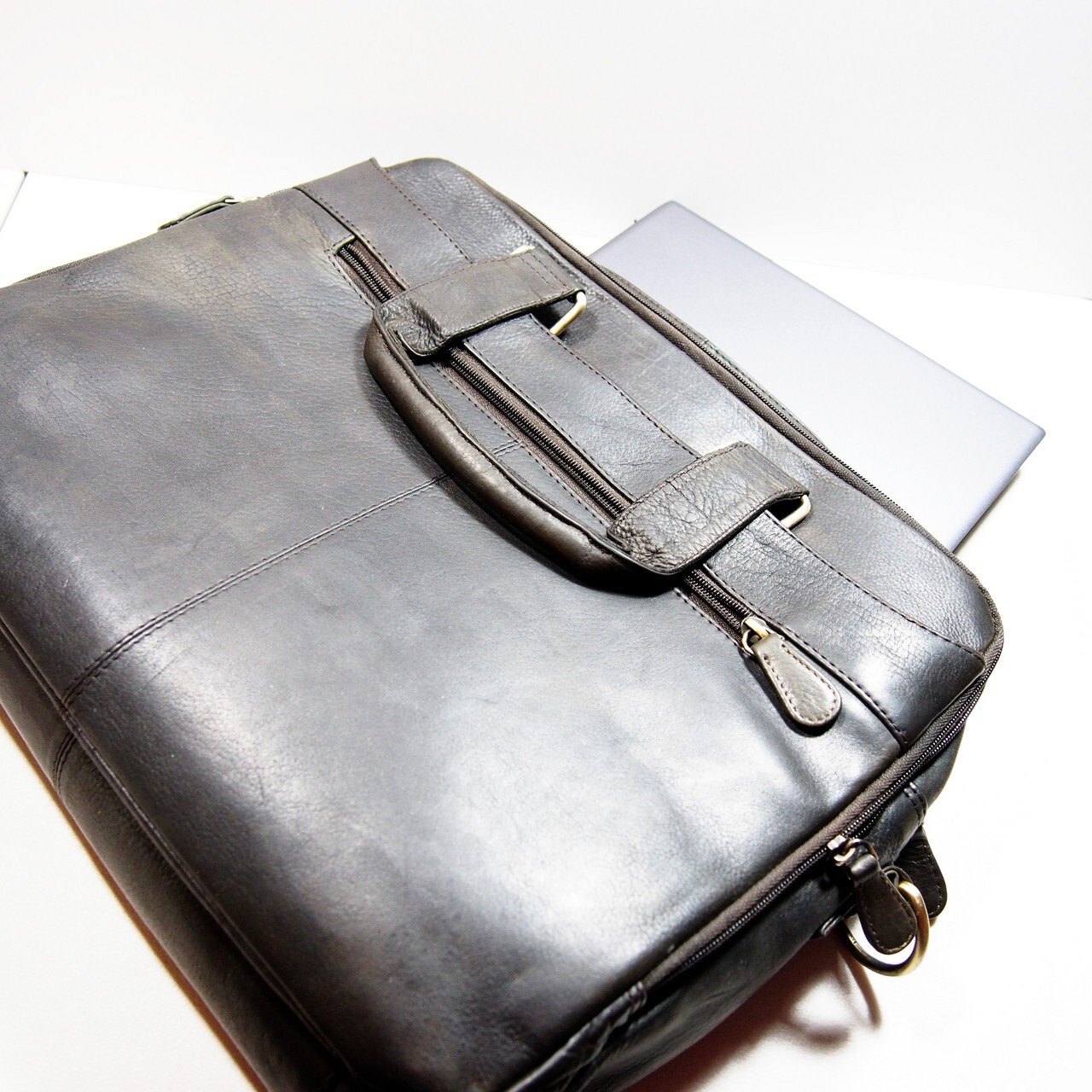 Leather Laptop Briefcase Fits Up to 15.6 inch Laptop - good quality, unbranded