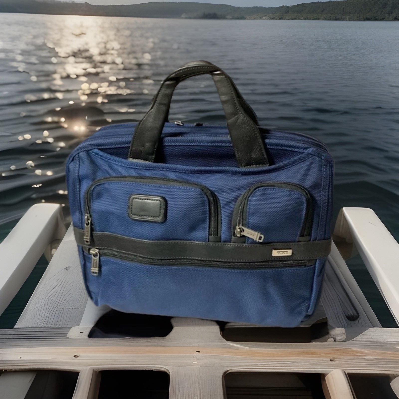 TUMI Alpha 3 Expandable Organizer Laptop Brief Navy