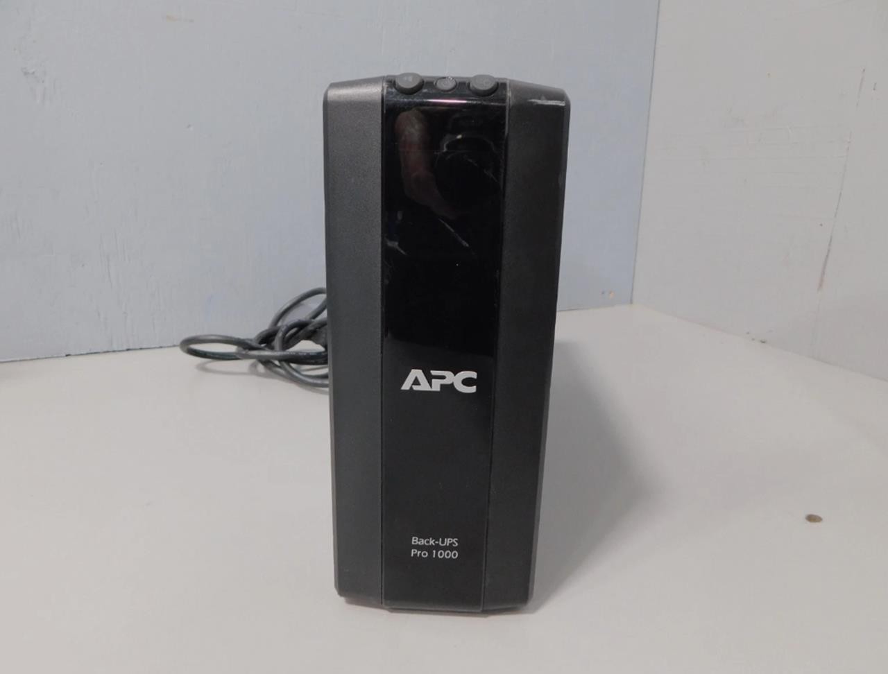 APC Back-UPS Pro 1000 BR1000G Power Supply Surge Protector ** NO Battery **