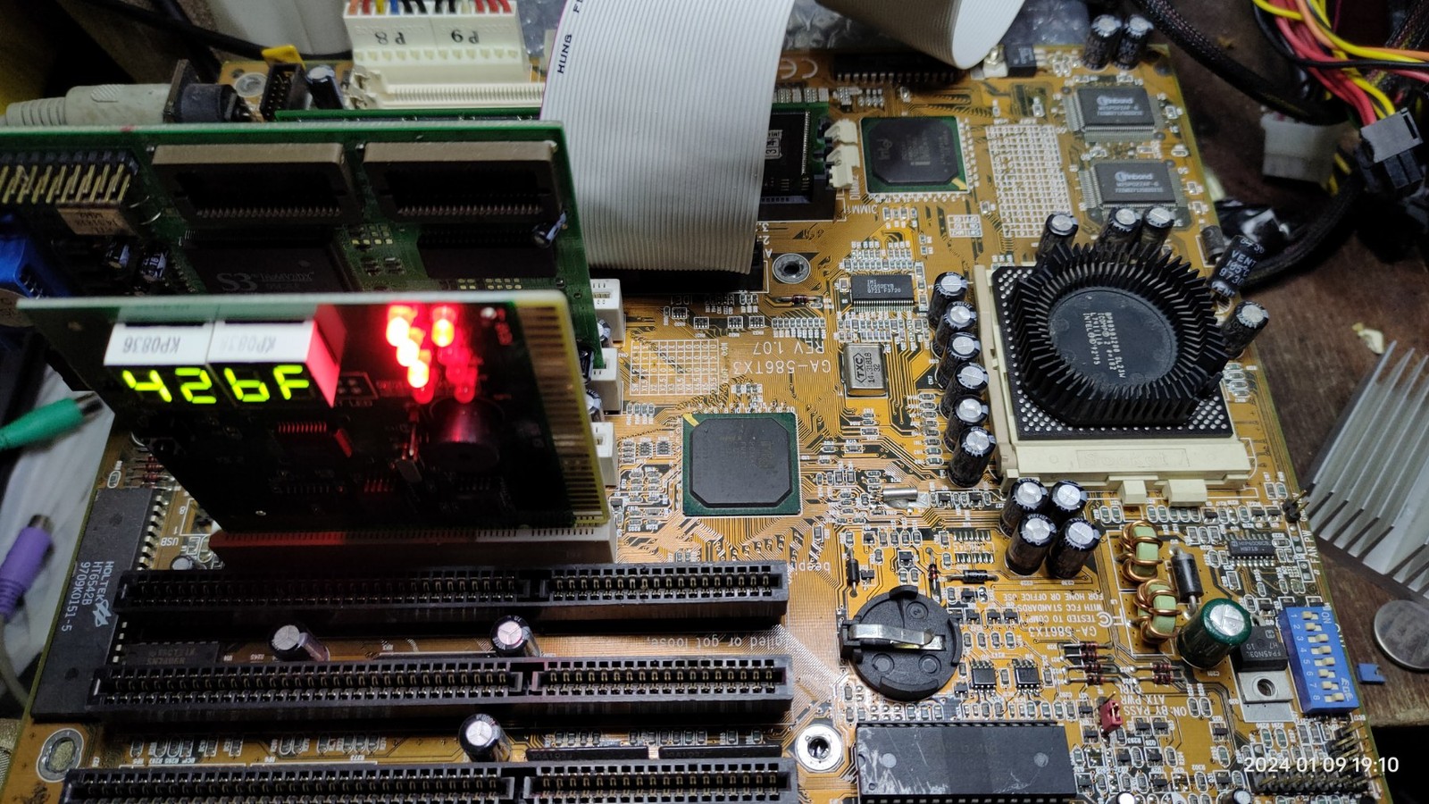 Motherboard gigabyte ga-586tx3 (430tx) at skt 7, 3x isa, 4x pci