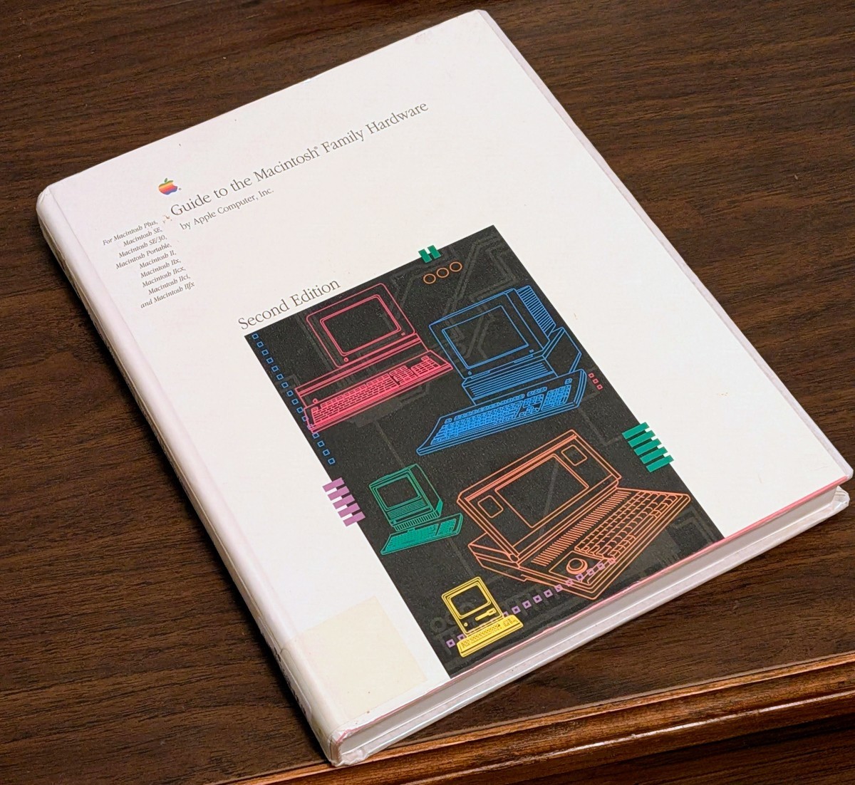 1990 Macintosh Family Hardware Guide Mac Plus Mac II IIx IIcx IIci IIfx SE /30