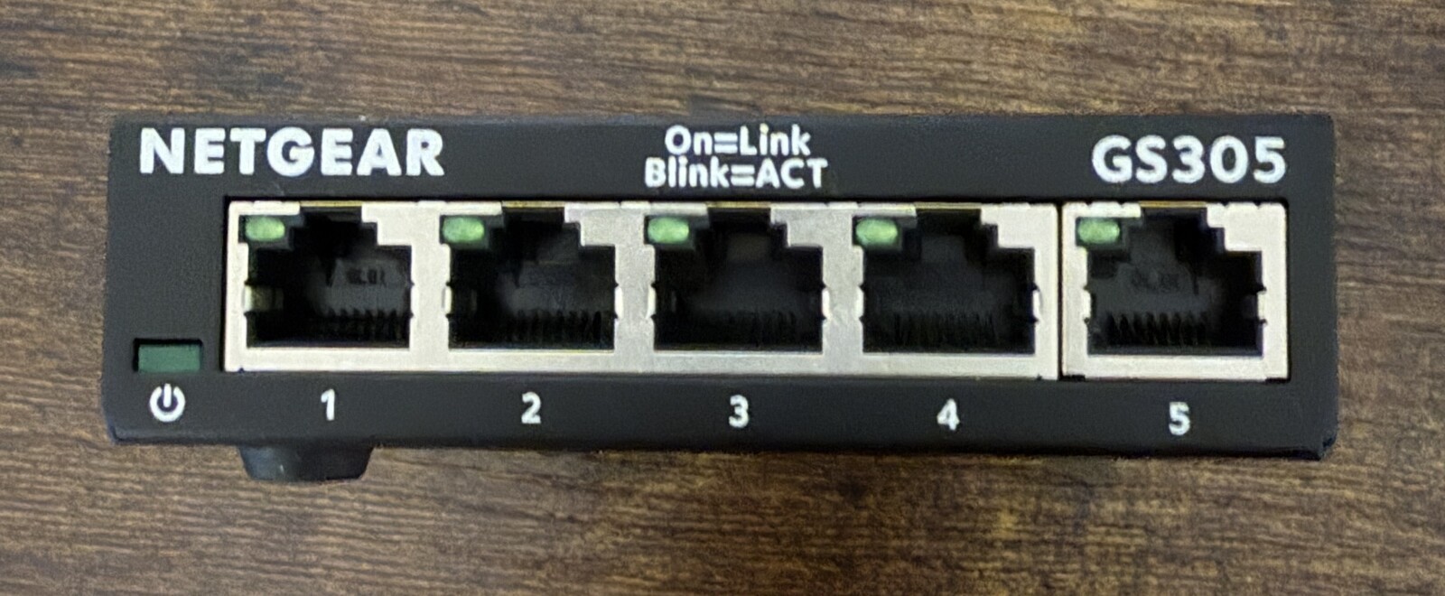 NETGEAR GS305v3 5-Port Gigabit Ethernet Unmanaged Switch w/ Power Adapter