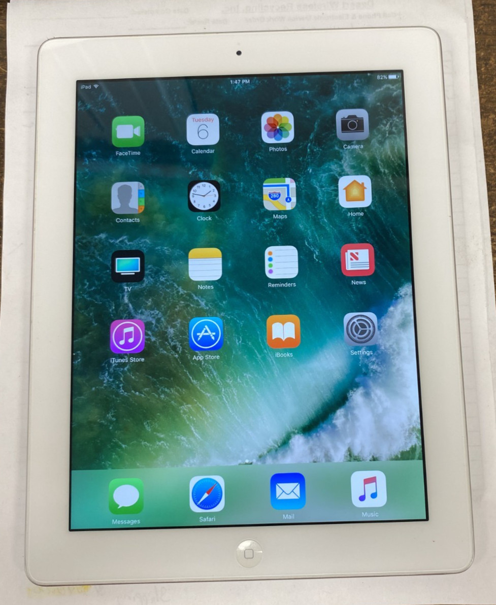 Apple iPad 4 A1458 32GB 9.7" Wi-Fi - (WHITE) 1006-06T