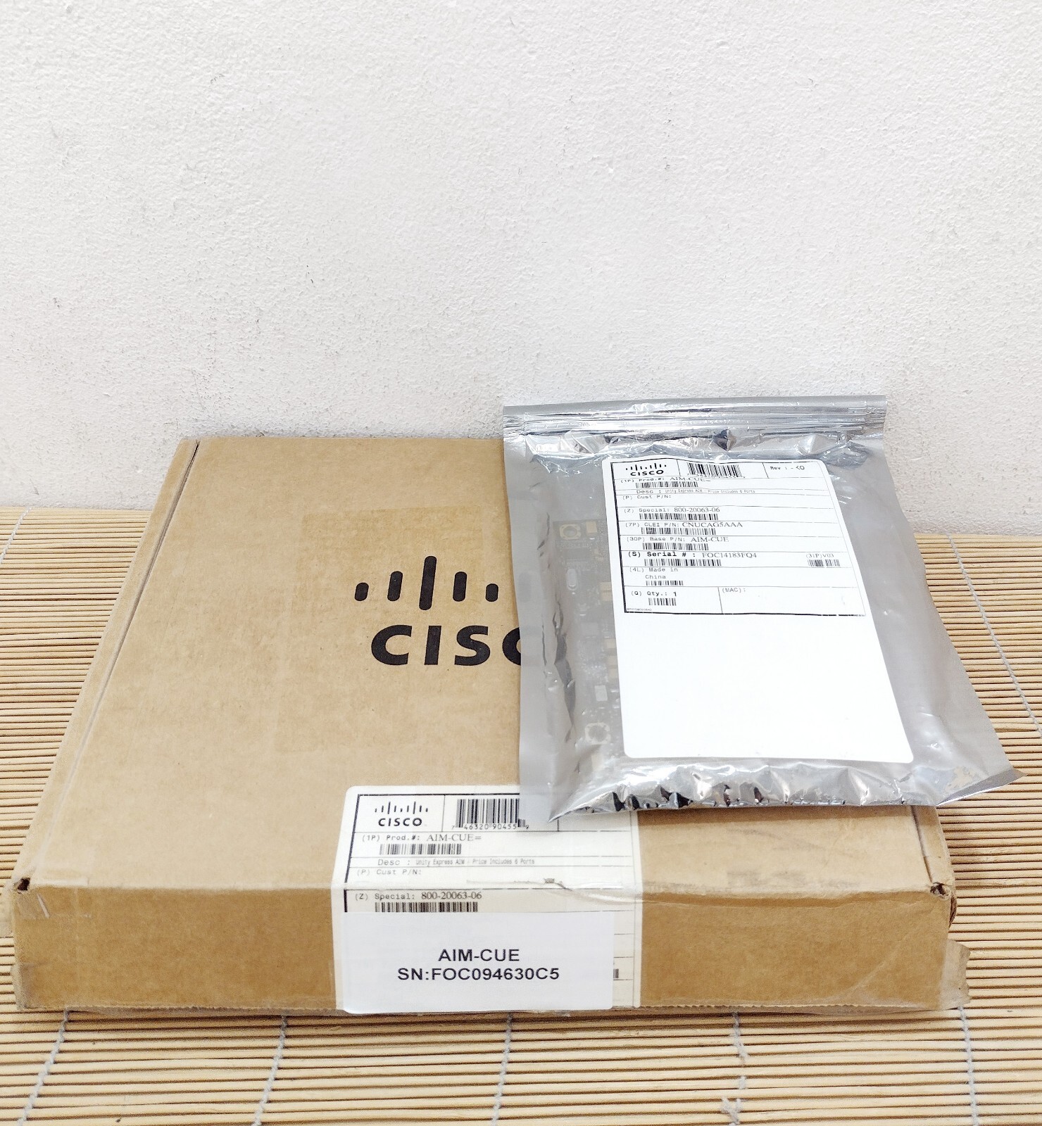 New Cisco AIM-CUE Advanced Integration Module voice interface 1GB card New other