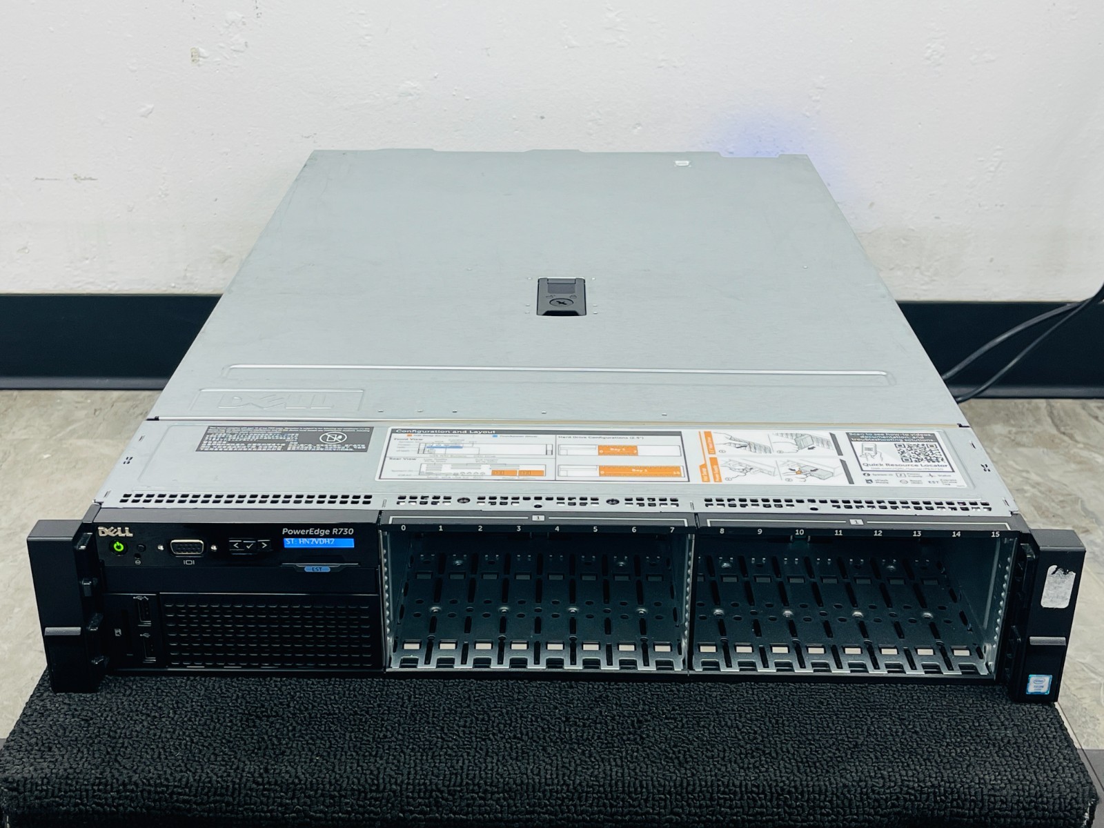 Dell PowerEdge R730 16SFF 2U CTO Chassis, 2x Intel E5-2698V4 2.20GHz (NoRAM/HDD)