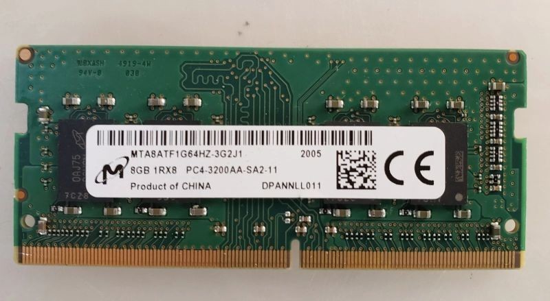 Micron 8GB 1RX8 PC4-3200AA-SA2-11 MTA8ATF1G64HZ-3G2J1 Memory Module