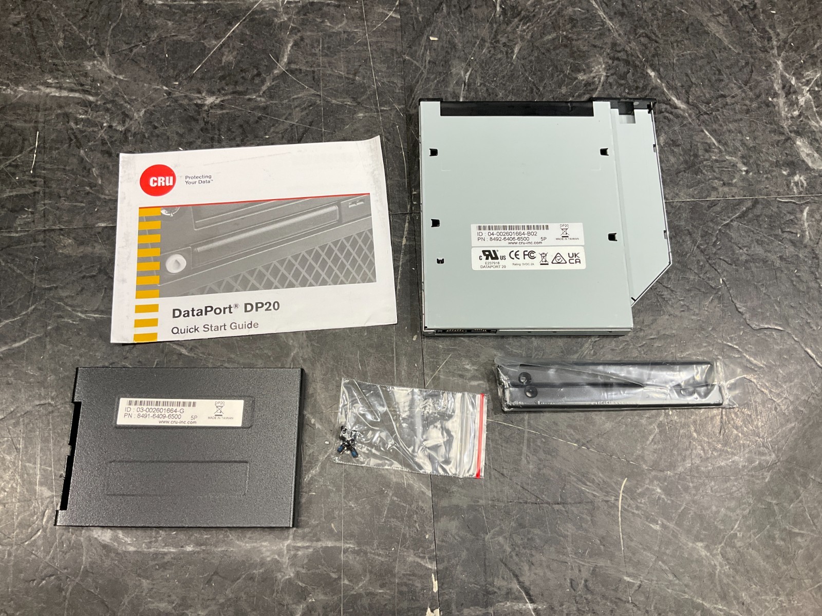 CRU DataPort DP20 SATA Removable Drive Enclosure with Lock 8490-6406-6500