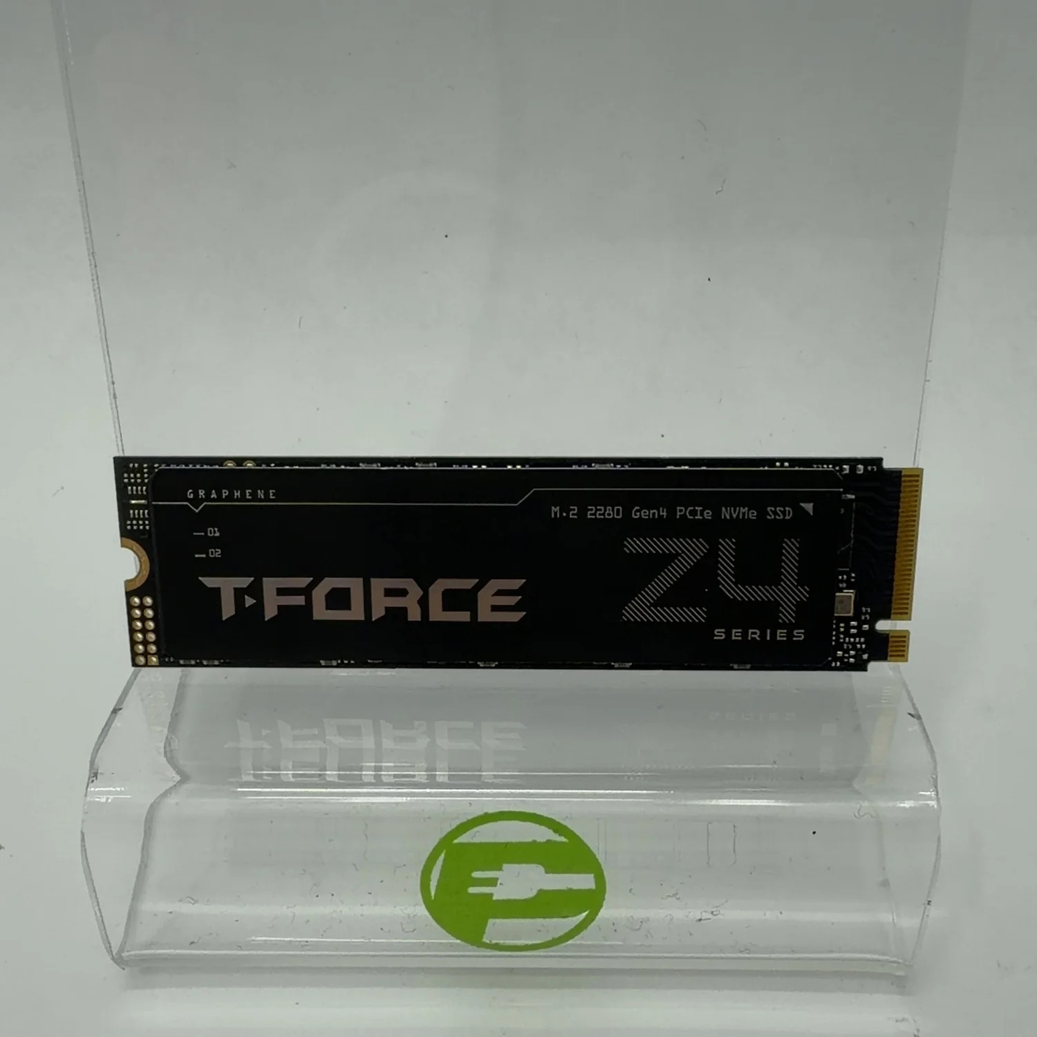 TeamGroup 2280mm TFORCE Z4 1TB M.2 NVMe Gen 4.0 x 4 SSD TM8FFW001T0C134