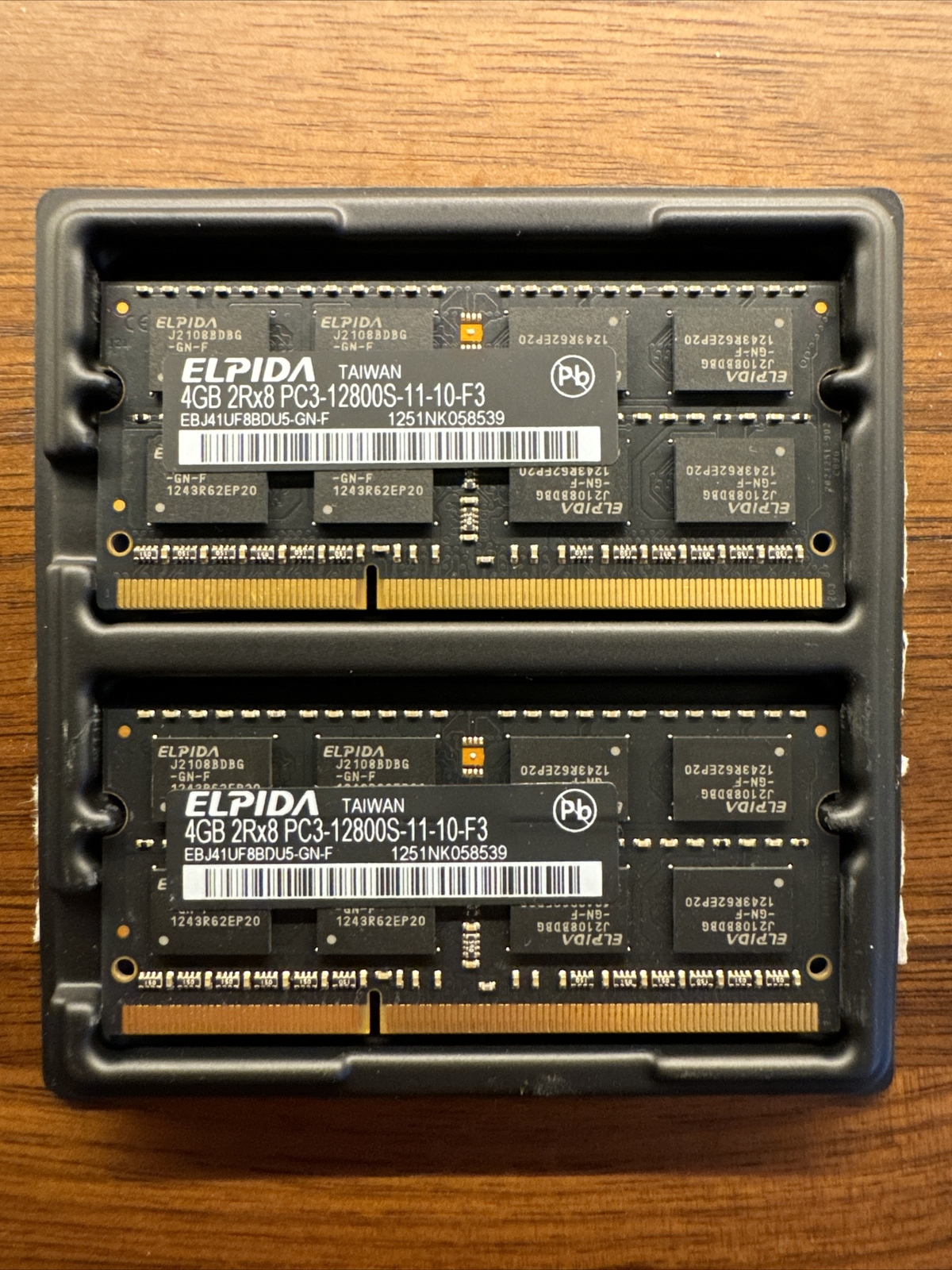 2 Elpida 4GB 2Rx8
