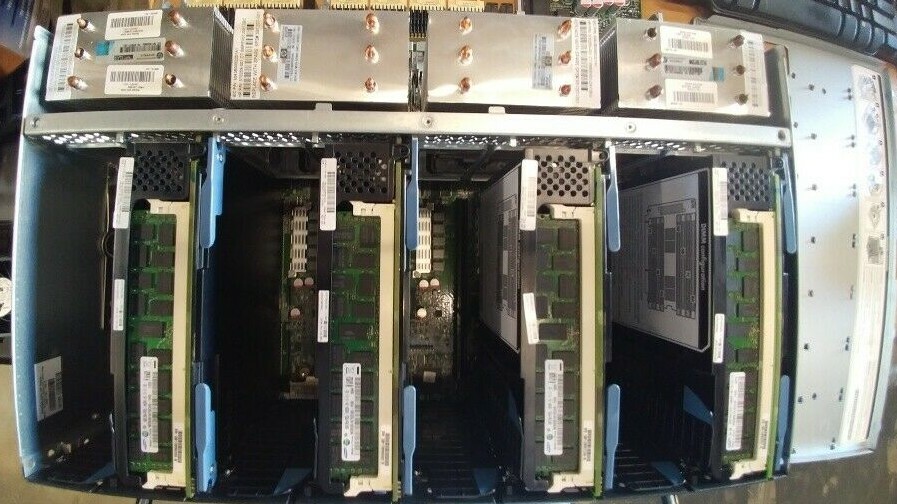 HP Proliant 595661-002 DL580 G7 4 CPU X7550 @ 1.87 256GB RAM included