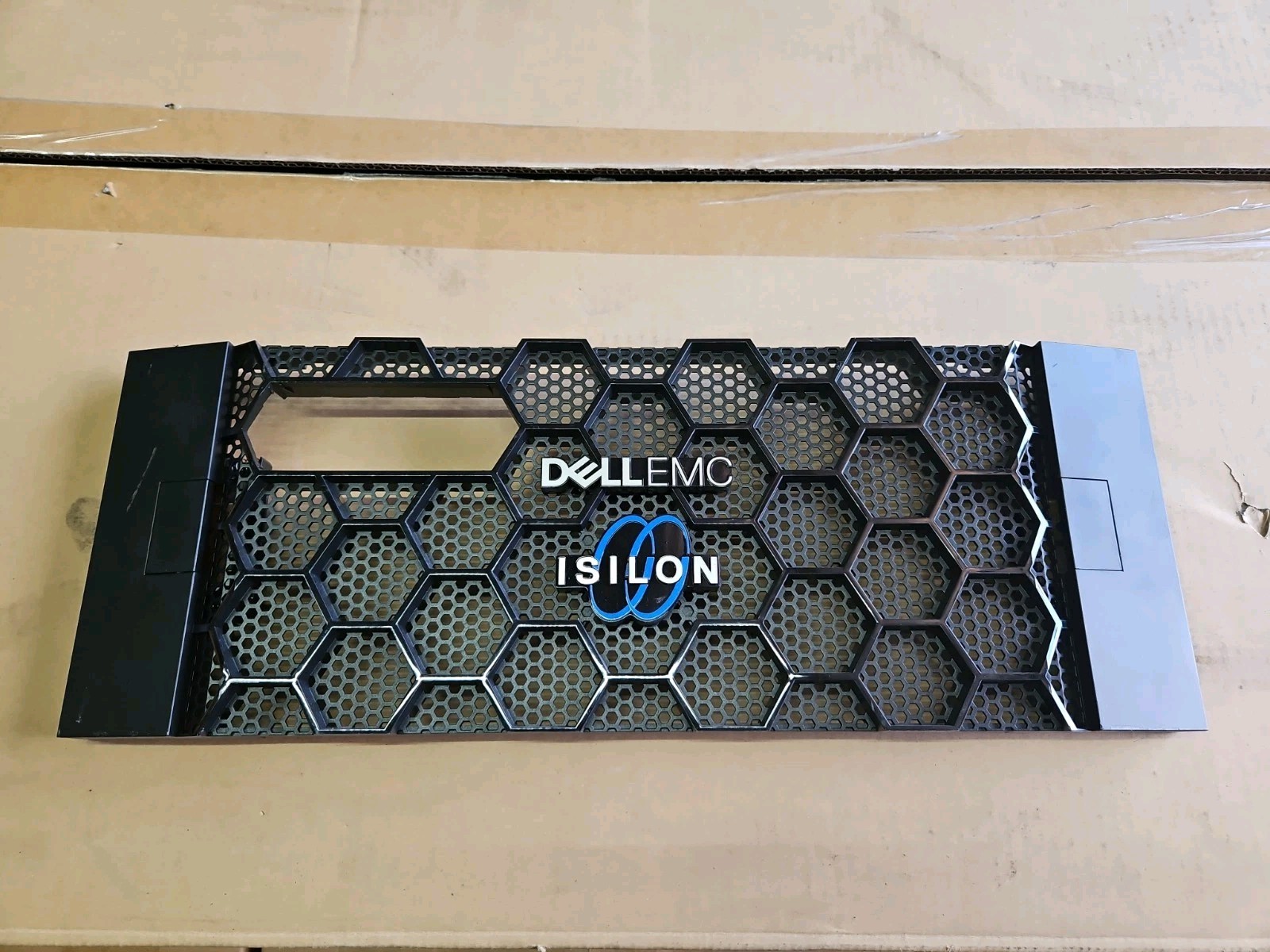 DELL EMC 100-572-230-00 Isilon H400 H500 A200 Bezel