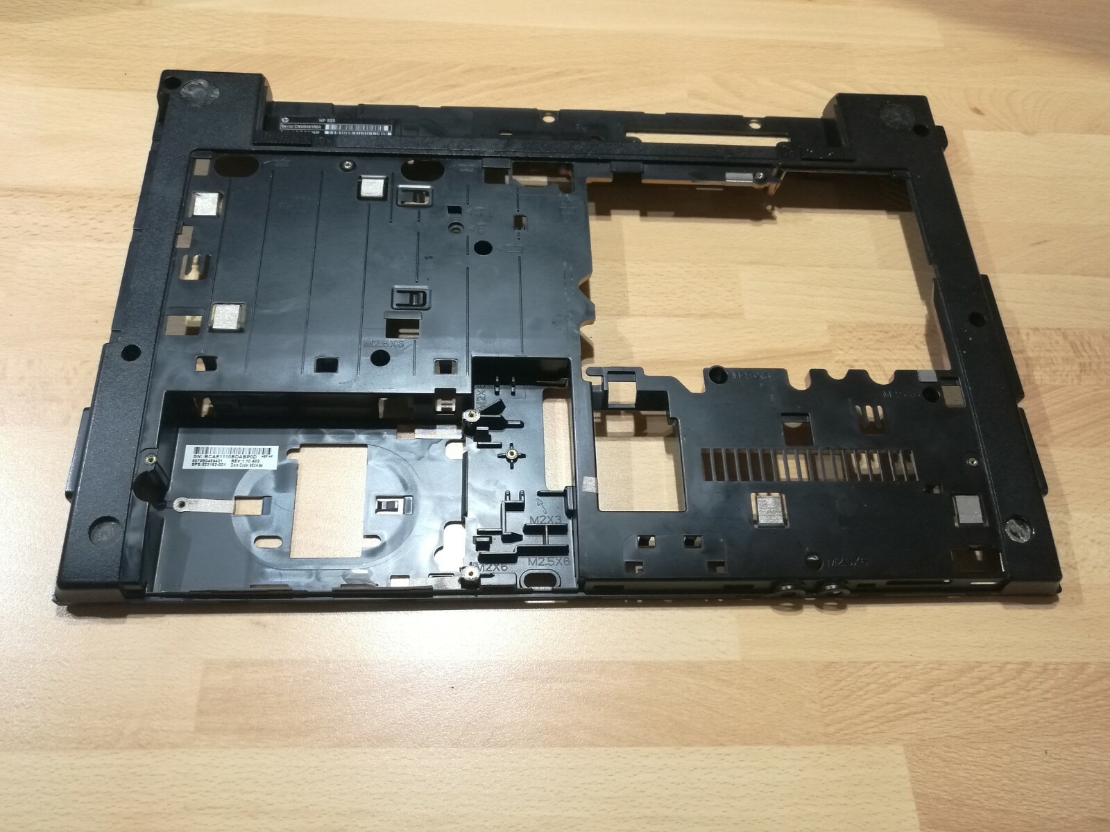 Case for HP 620 - 625 bottom case bottom base cover