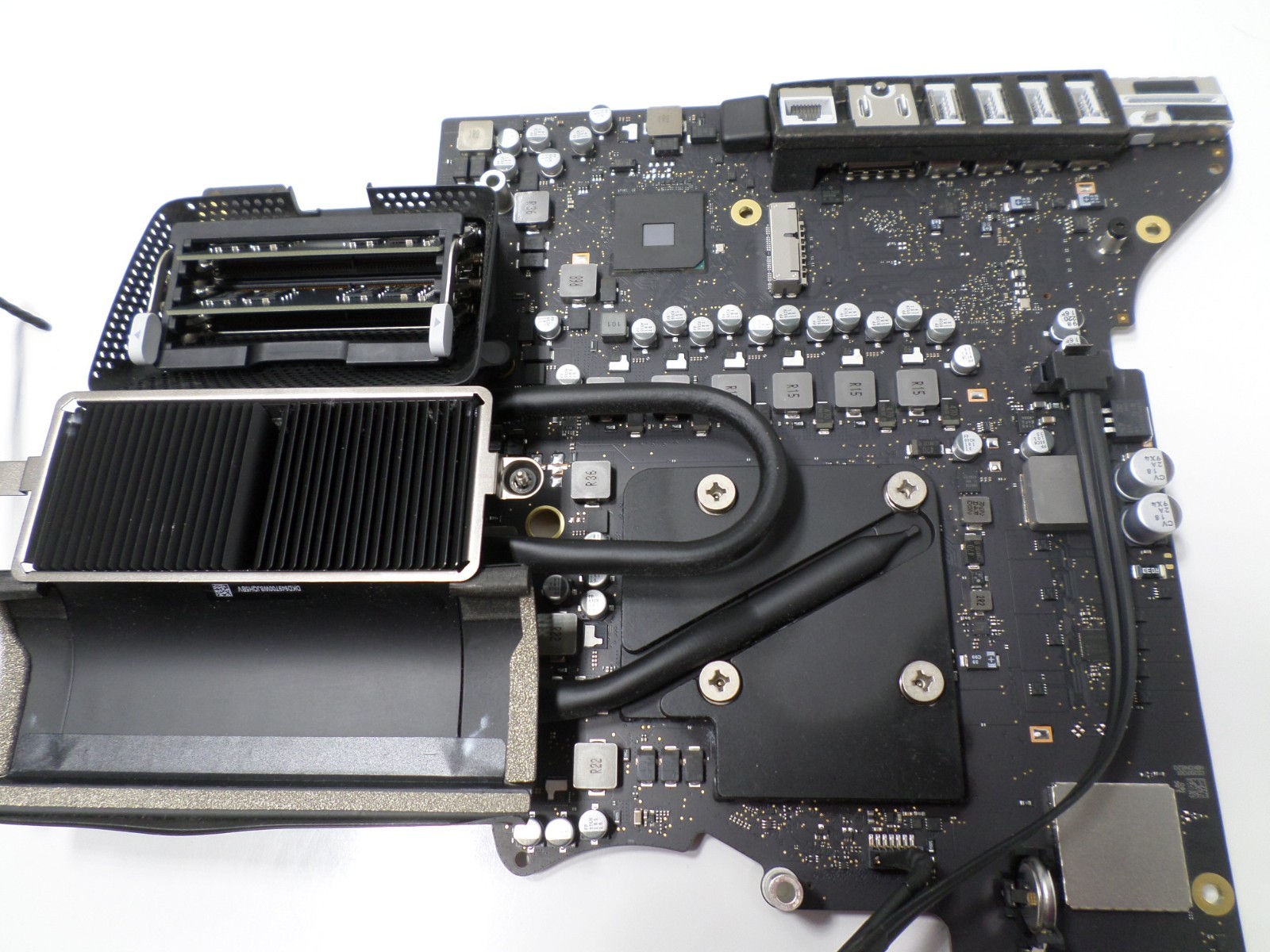 Apple iMac A2115 27" 2019 MRQY2LL/A Logic Board i5-8500 3.0GHZ MODEL:820-01236-A