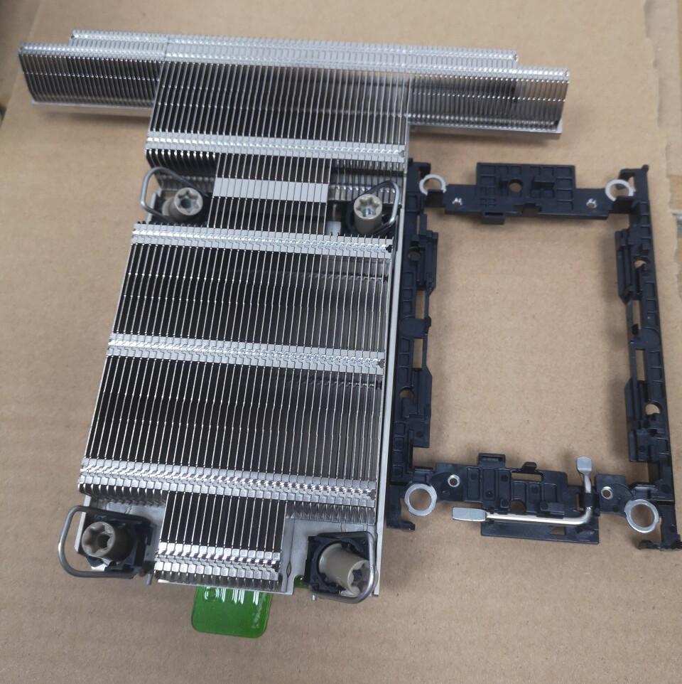 New 1pcs Dell PowerEdge R750 1U High Performance Heatsink with Cage 0YR04D YR04D