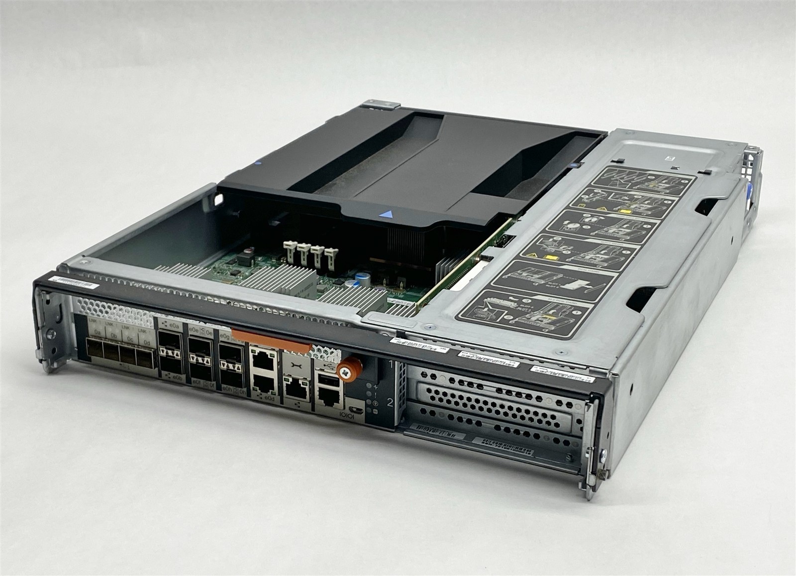 Netapp 111-02493+D1 Filer Storage Controller Intel Xeon D-1587 1.7GHz CPU