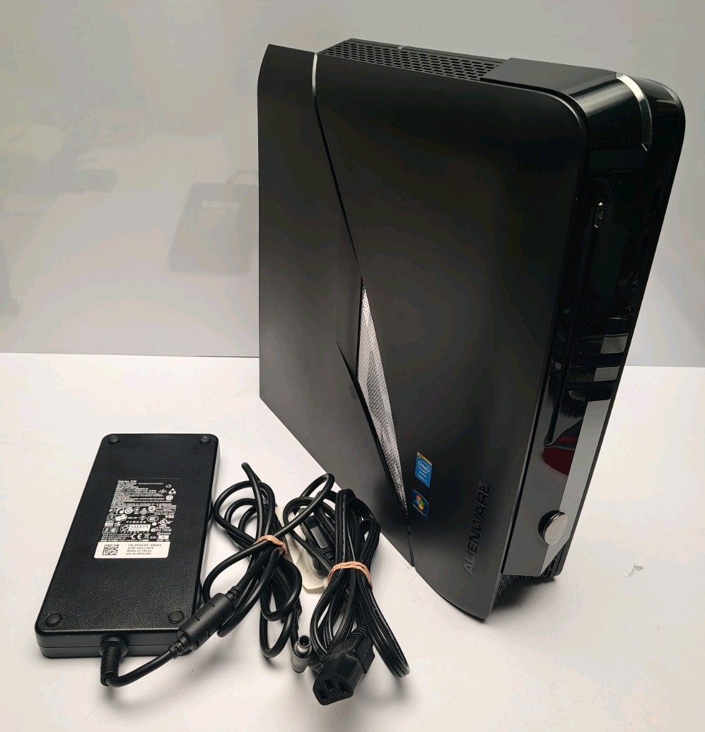 Alienware X51 R2 i5-4440 8GB 250GB SSD GTX 745 Win10 Pro 240W PSU Noctua NH-L9i