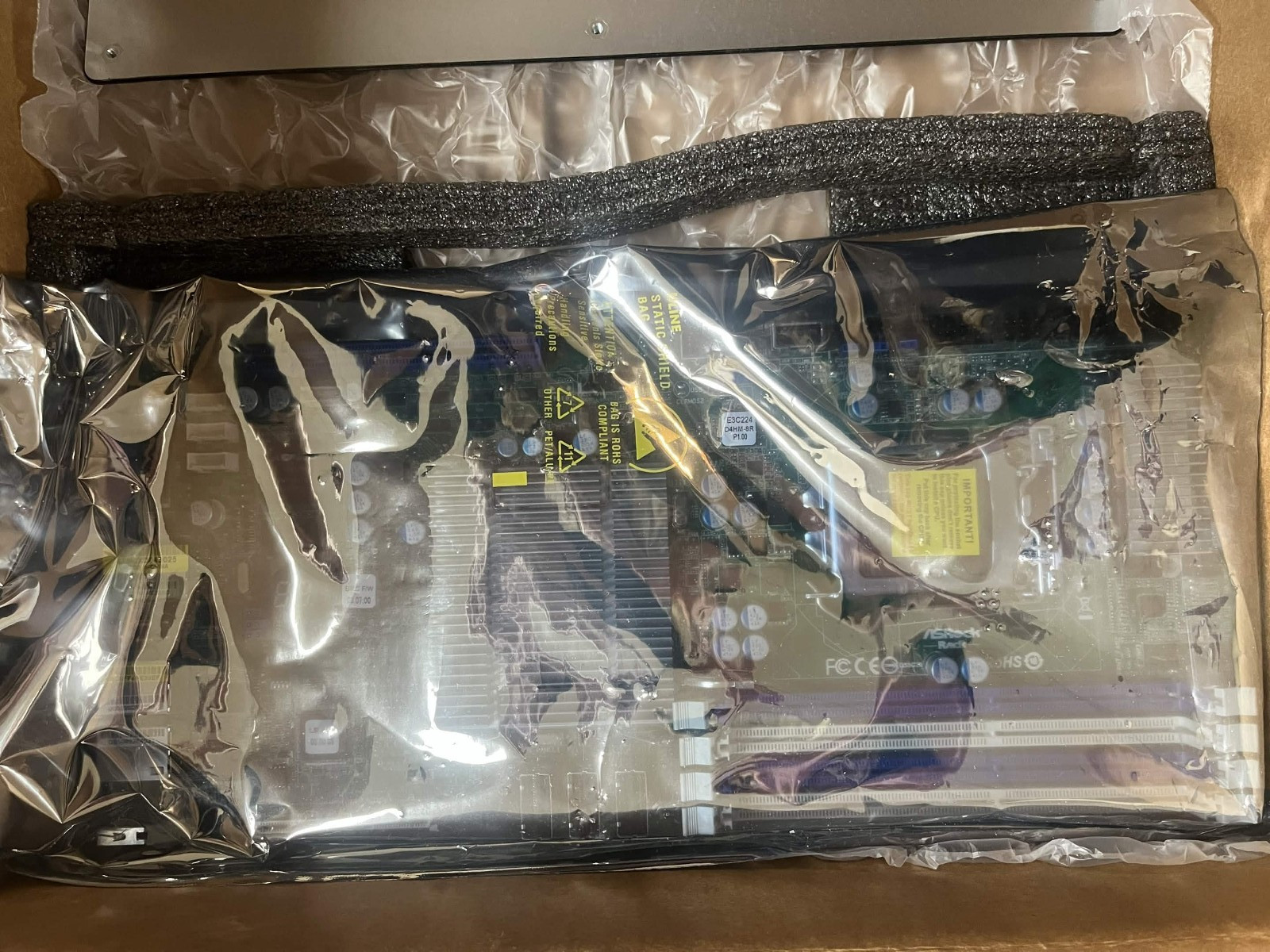 ASRock E3C224D4HM-8R Half Width Server Motherboard LGA 1150 Intel C224 DDR3 1600