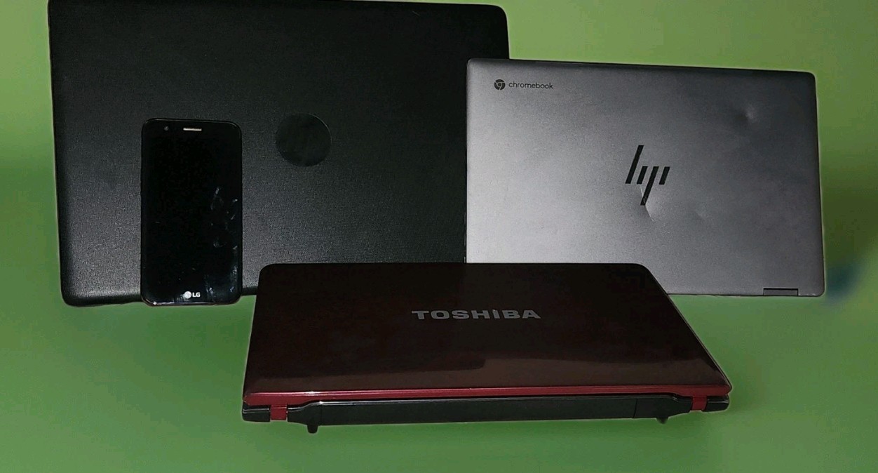 Laptops For Parts And Repair Lot Of 3 And LG Phone Read