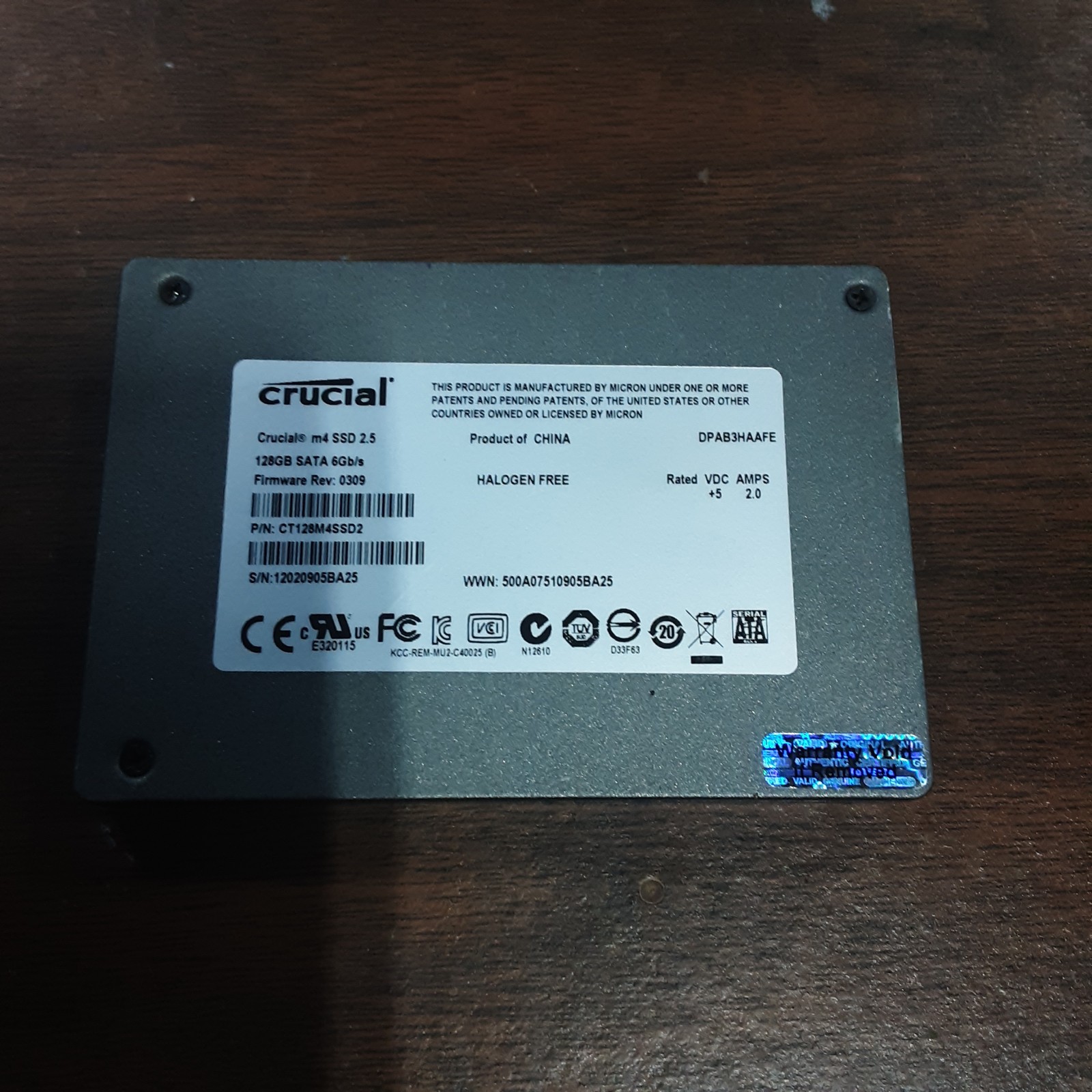 Crucial m4 128GB SATA 6Gb/s 2.5-inch Internal SSD  CT128M4SSD1