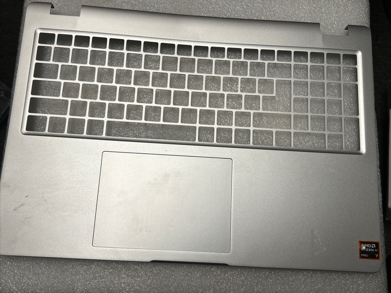 OEM Dell Pro 16 Plus PB16250 PB16255 Palmrest Touchpad 03N7T2 3N7T2 m76
