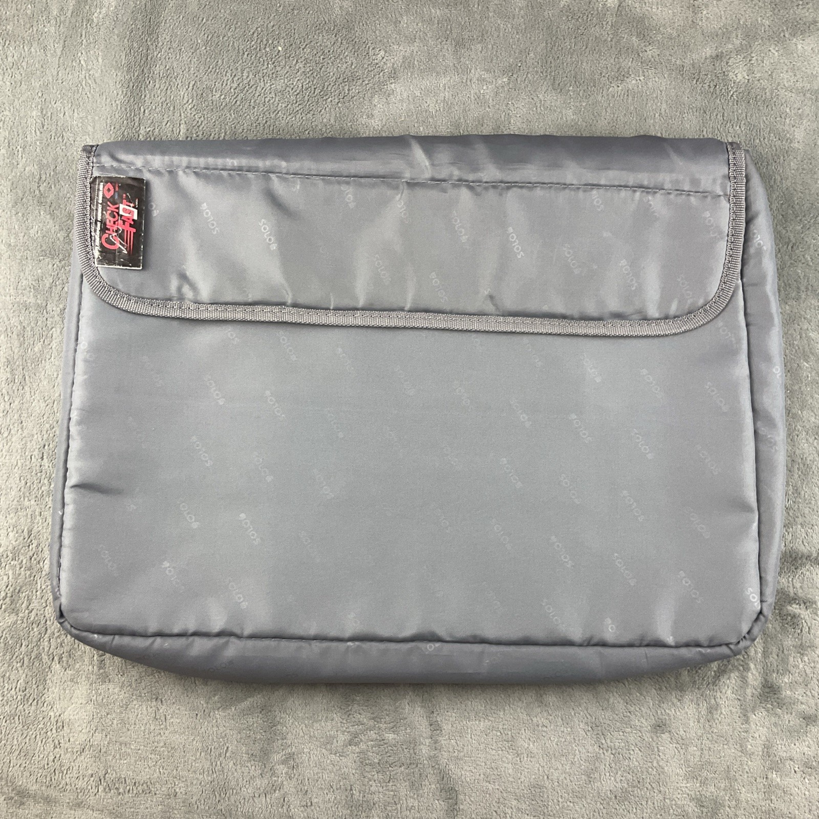 Check Fast Solo 15.4" Laptop Travel Sleeve Case Gray
