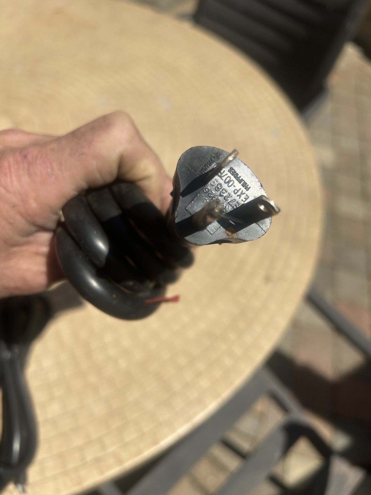 120 Volt. 20 Amp. 6’ Power Cord. .3 Conductor. Black,White,Green. One Cord.