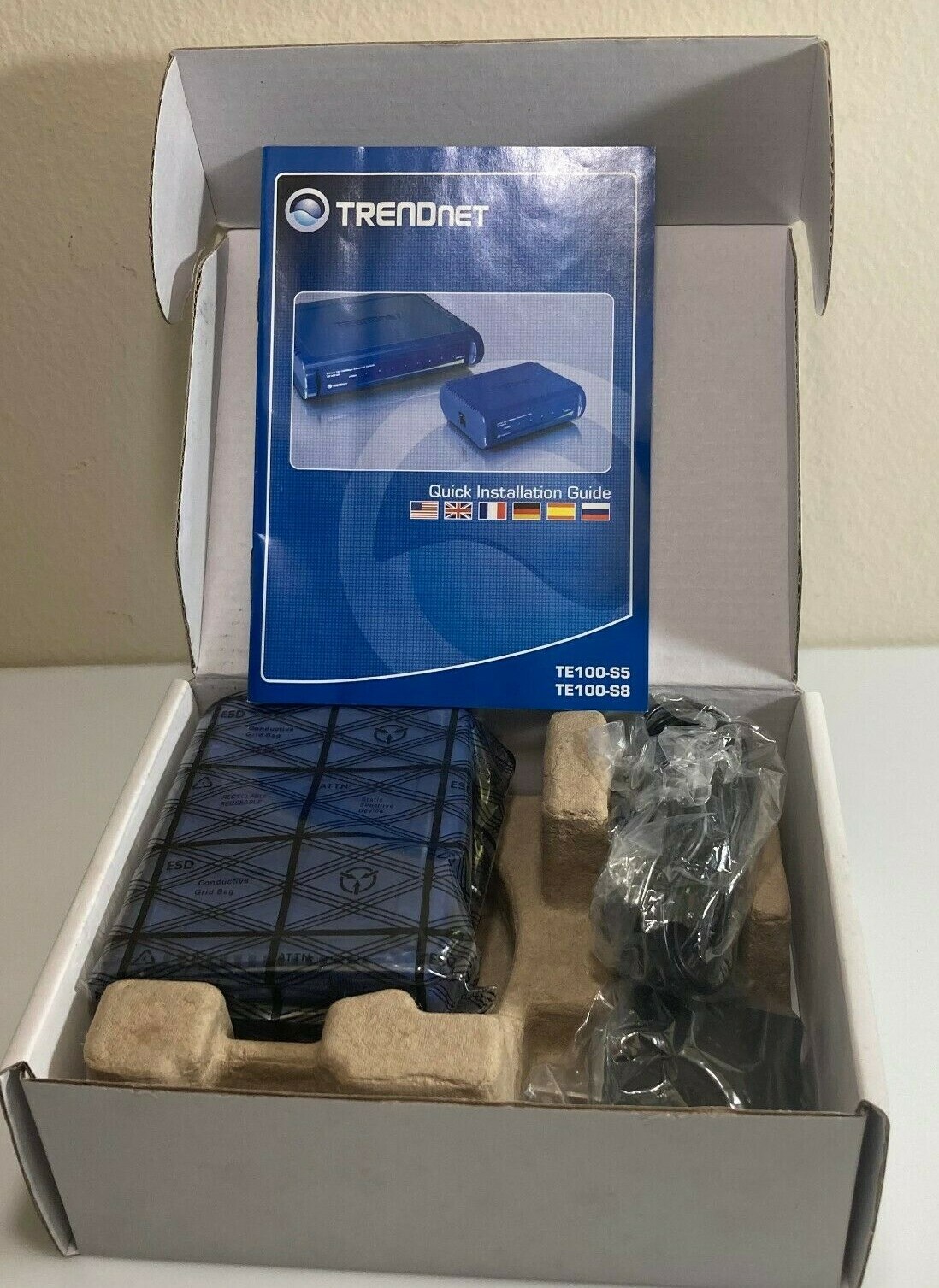 TRENDnet  TE100 (TE100S5) 5-Ports External Switch New Open Box