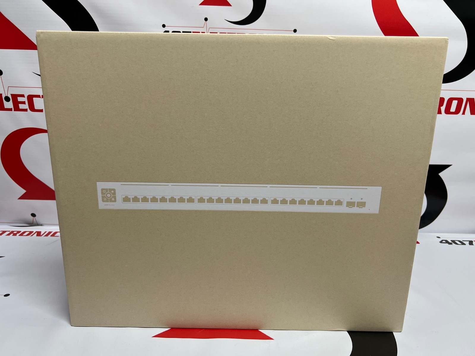 Ubiquiti Networks USW-PRO-MAX-24 24-port, Layer 3 Etherlighting Switch *READ*