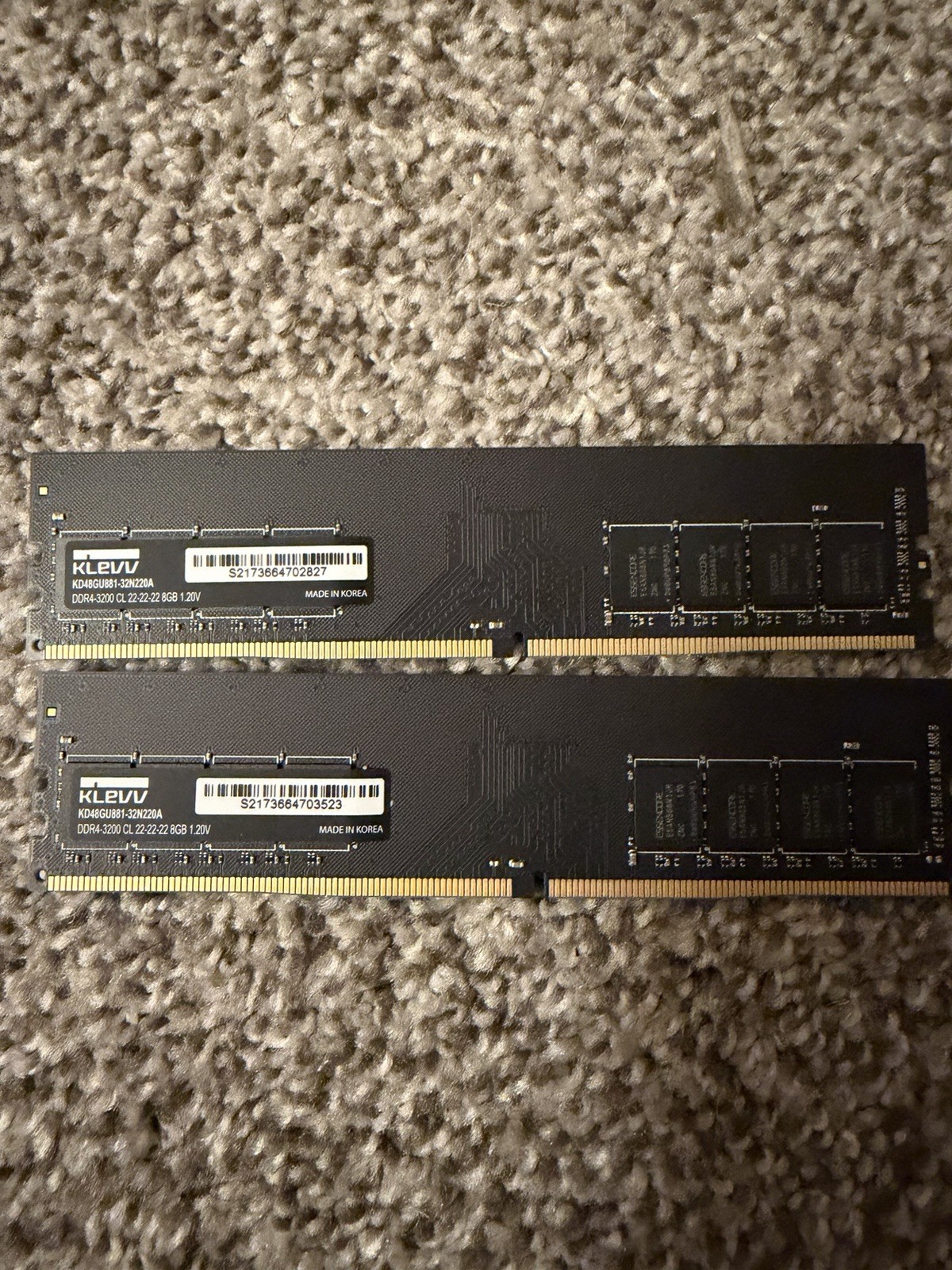 KLEVV DDR4 16GB (2x8GB) 3200MHz CL16 Desktop Memory