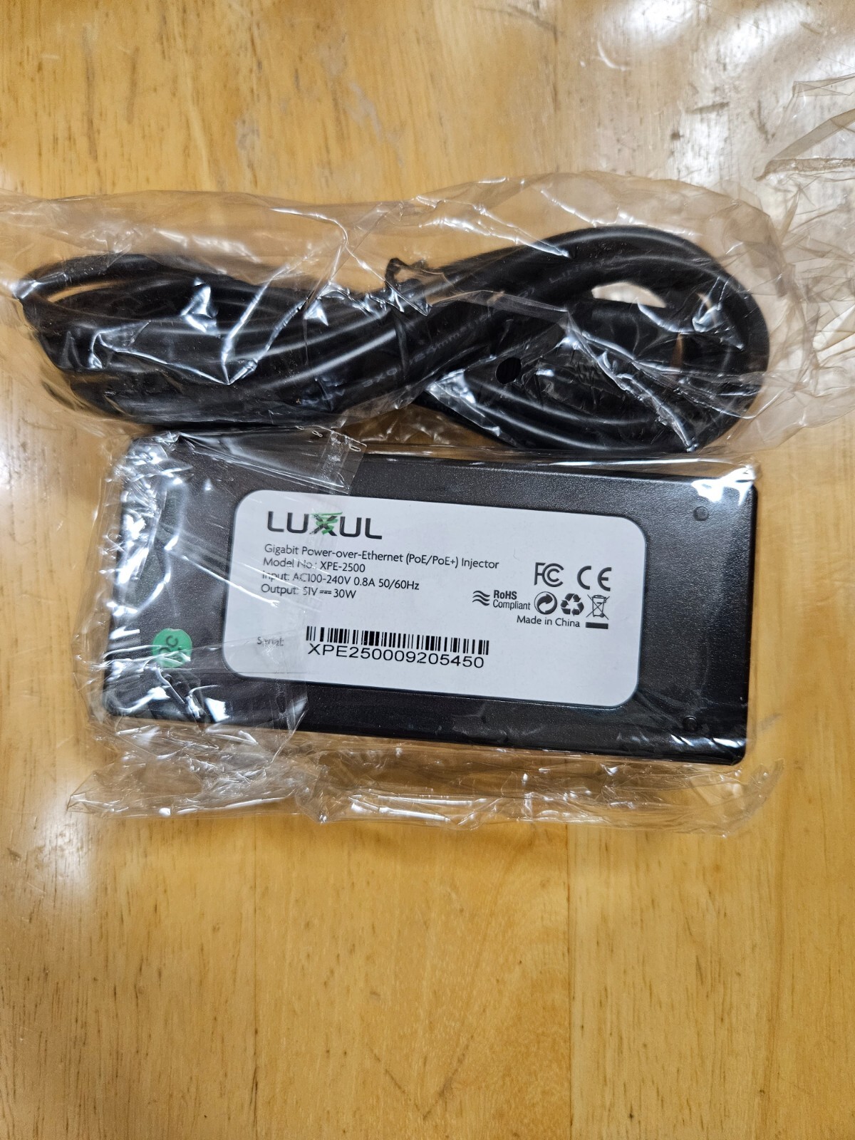 Price REDUCED   Luxul Gigabit Power-Over-Ethernet PoE/PoE+ Injector XPE-2500