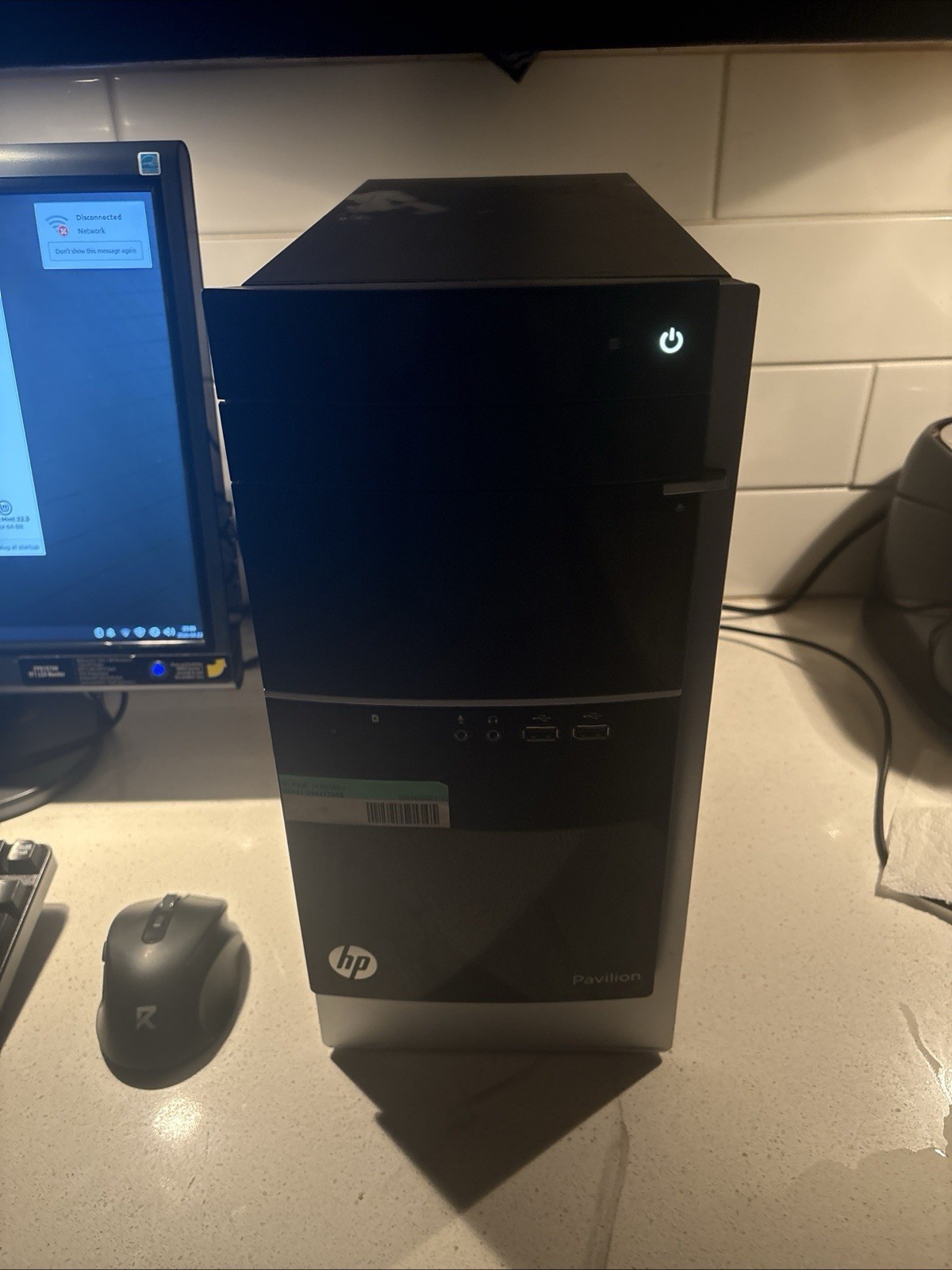 Hp Desktop Unit Pc Linux Mint 160GB HDD 8GB of RAM Sd Card Reader DVI/VGA Output