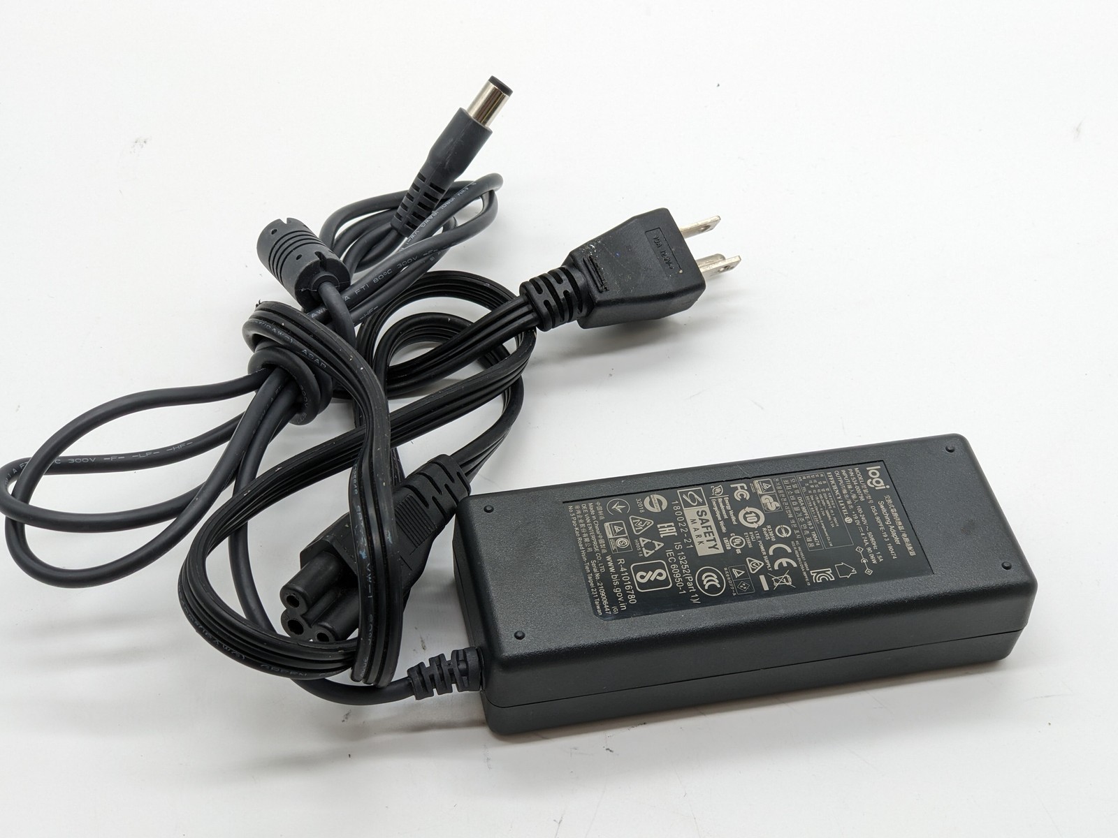 OEM 90W Logitech DSA-90PFE-19 3 190474 AC Adapter 19V 4.74A Display Hub 7.4x5.0
