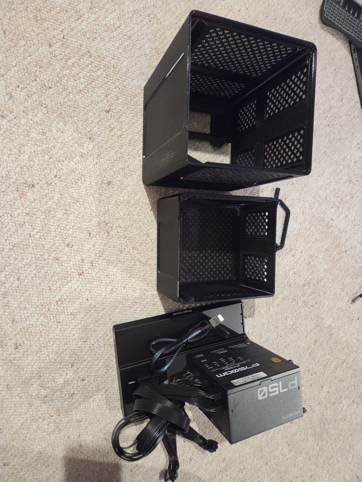 MINISFORUM DEG1 External GPU Dock Oculink + 750w PSU + 3D Printed Case/Enclosure