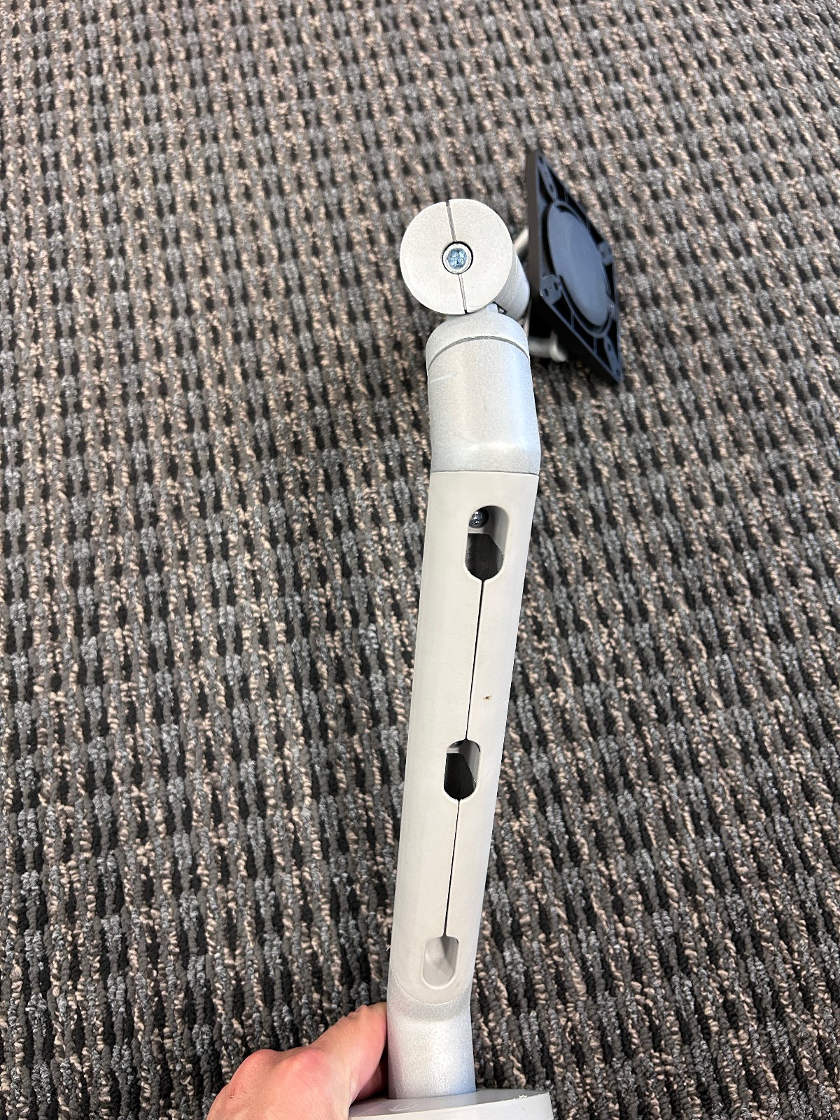 Colebrook Bosson Saunders FLO Dynamic Monitor Arm