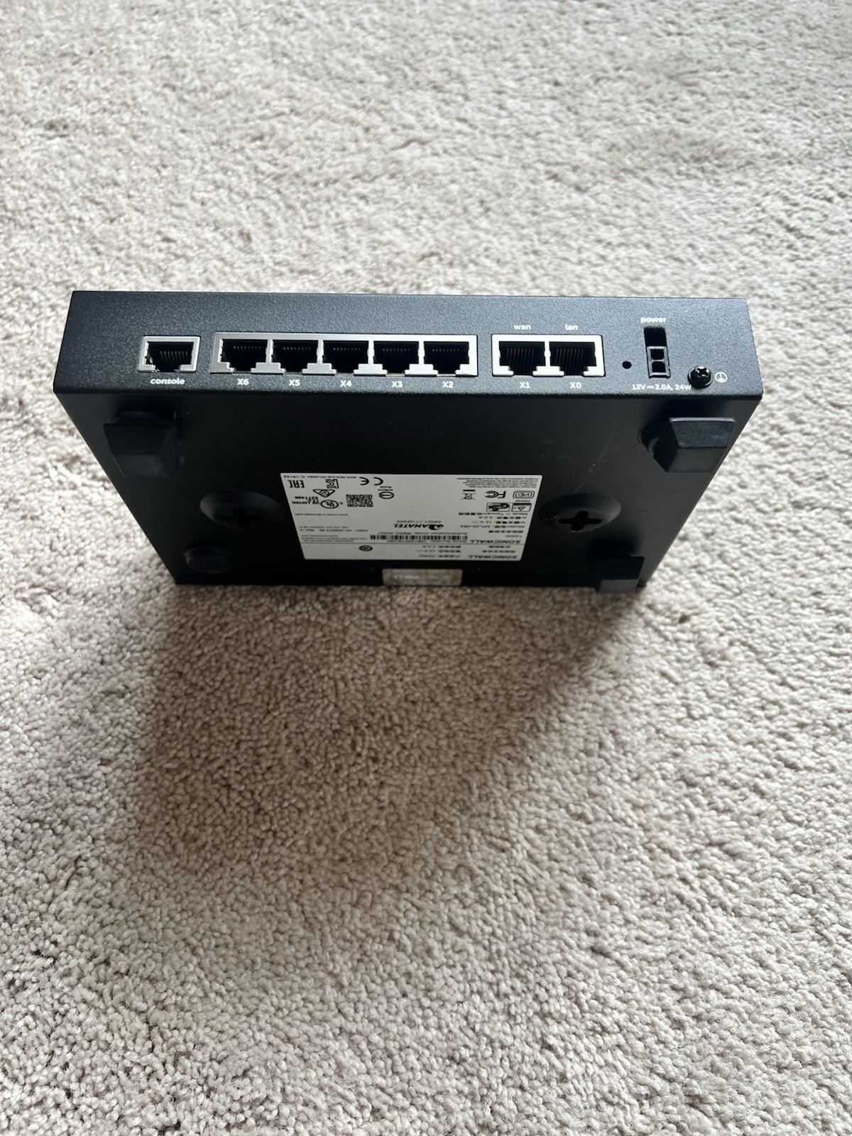 SonicWall TZ400 Network Security/Firewall Appliance