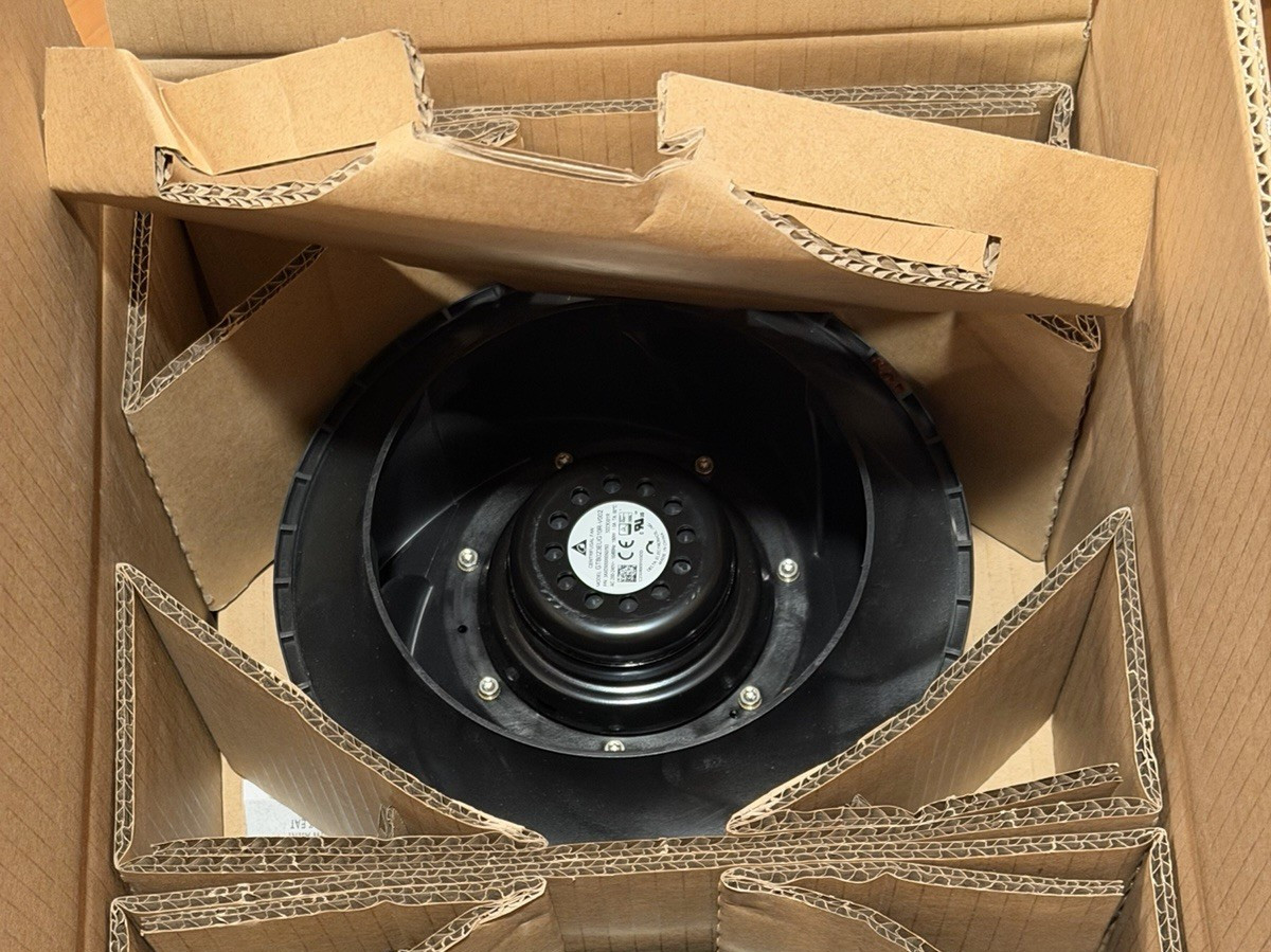 Delta Electronics GTB023EUG10R-V002 EC Centrifugal Fan 230VAC 135W 3000RPM NEW