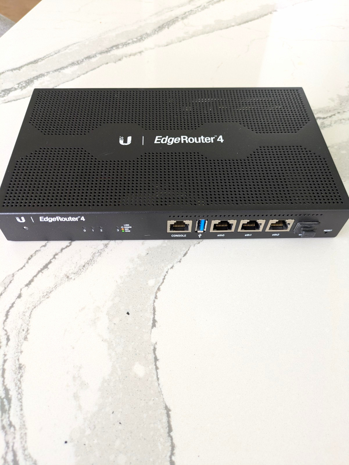 Ubiquiti EdgeRouter 4