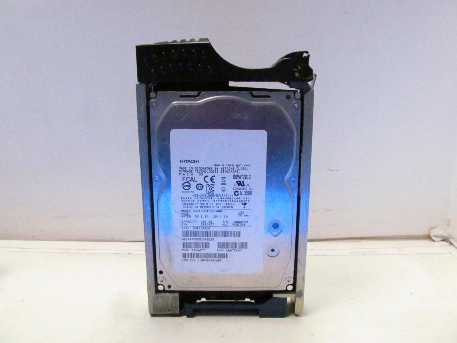 EMC P/N 005049032 VMAX/CX 450GB 15K 4GB FC HDD-HUS156045VLF40 0B24477 **MINT**