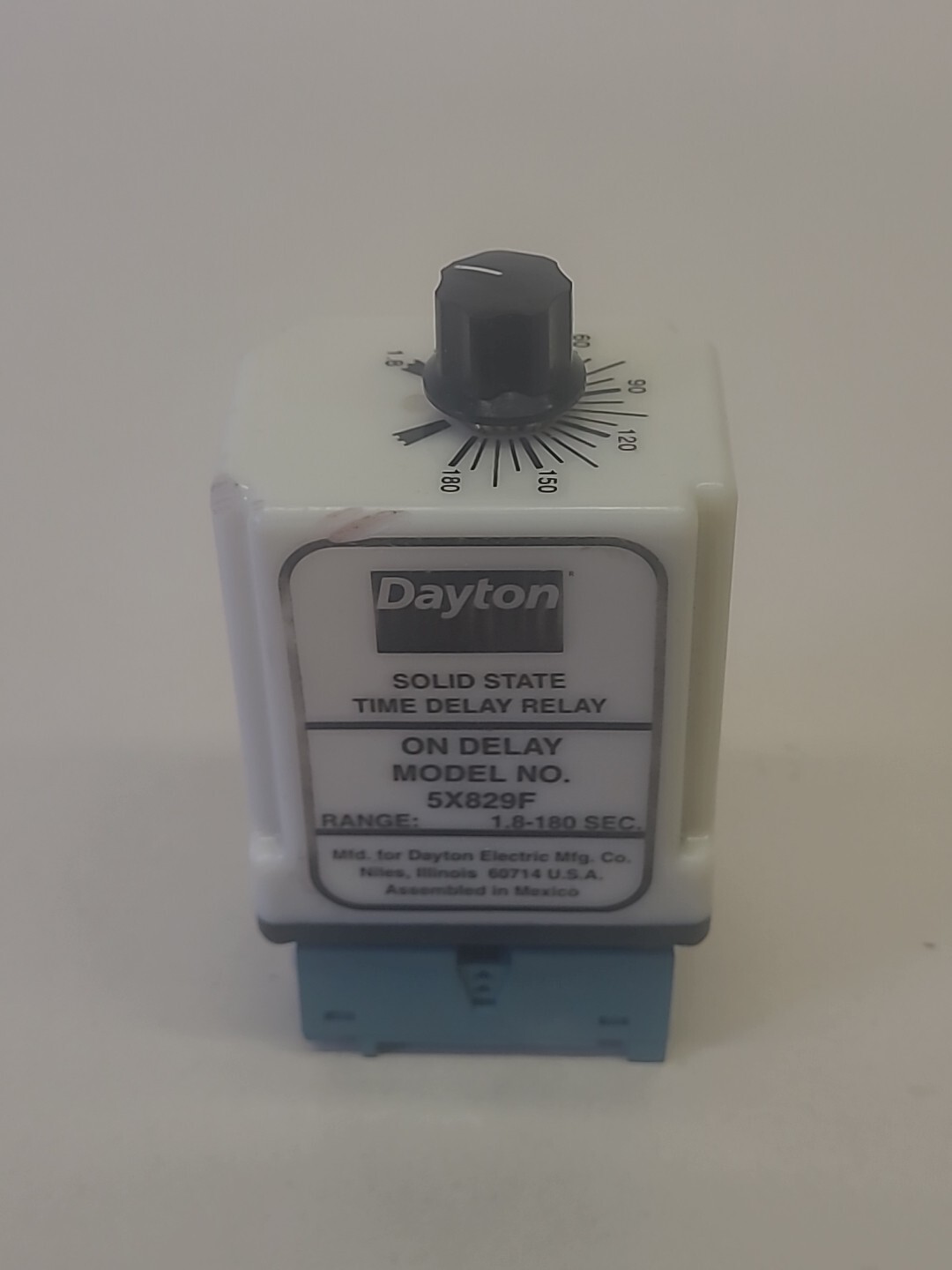 Dayton 5X829F Solid State Time Delay Relay 1.8-180s 120VAC 8-Pin Used