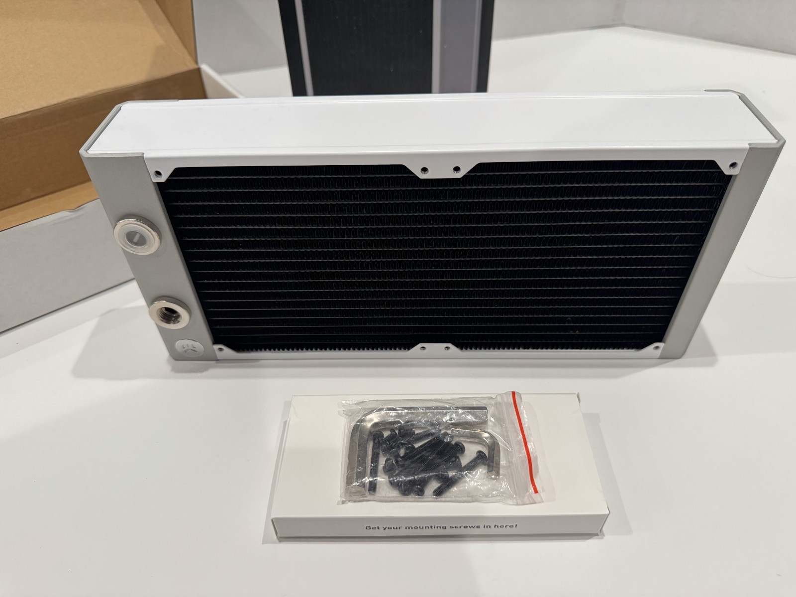 EKWB EK Quantum Surface X280M 280mm Radiator (WHITE) Fits Two 140mm Fans